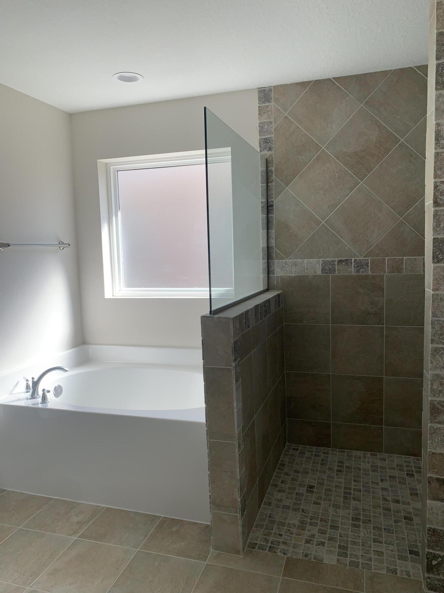 CREETS LANDING - Residential