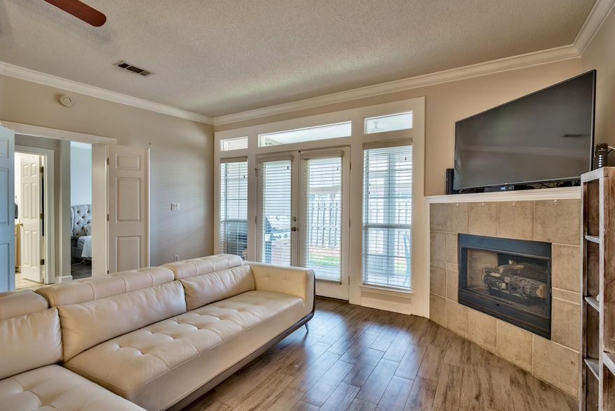 End unit one story townhome in the heart of Miramar Beach. Upgrades include new kitchen appliances, wood tile floors, new lighting, optimization racks in master closet, and sun shade blinds on screened in porch. Conveniently located to outlet mall, Baytown Wharf, Grand Blvd, and the BEACH! Amenities include community pool, neighborhood pavilion, tennis courts and bay front pier. This one is a must see for anyone who wants low maintenance living.