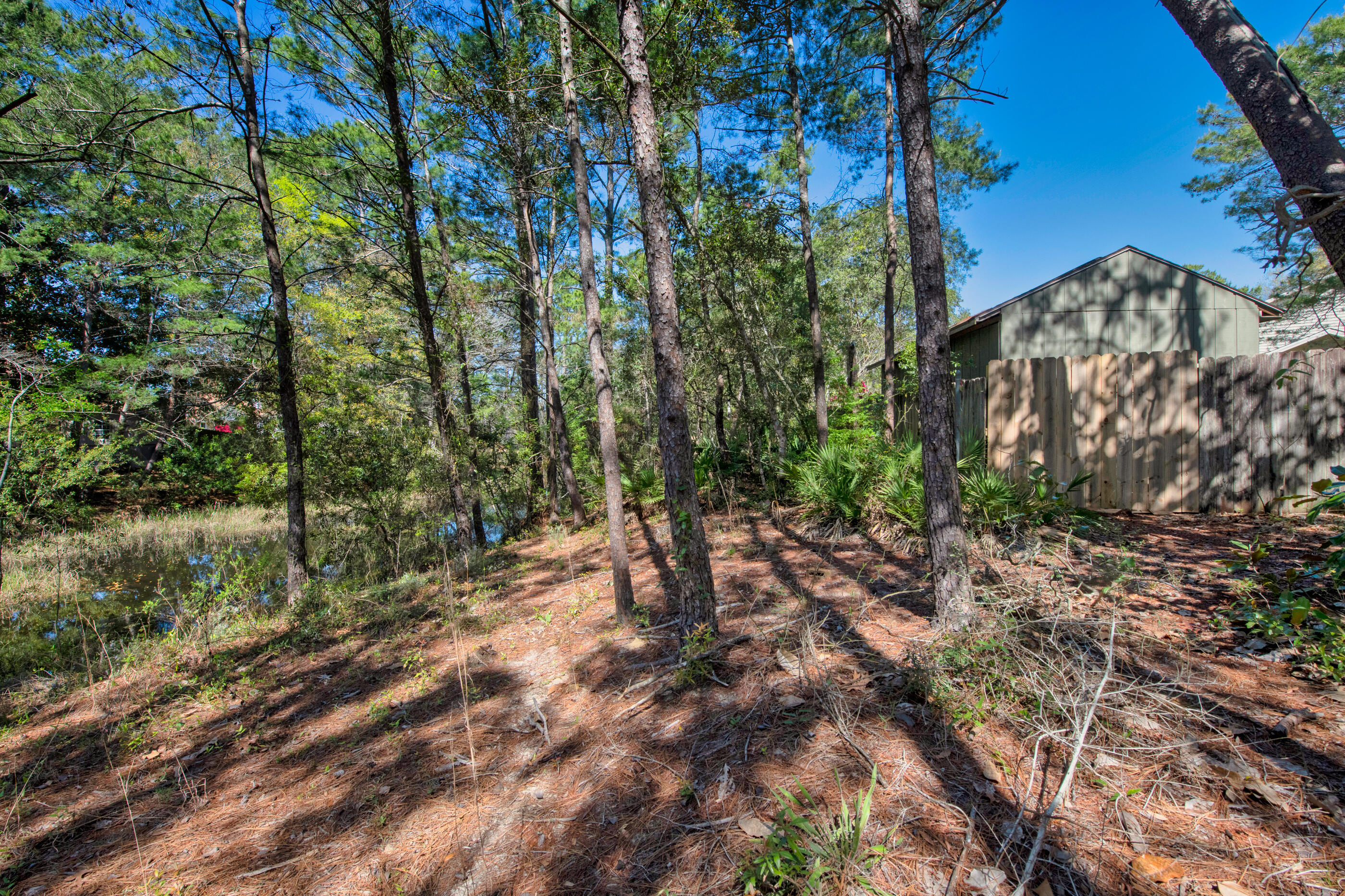 ROBLEDAL ESTATES - Residential