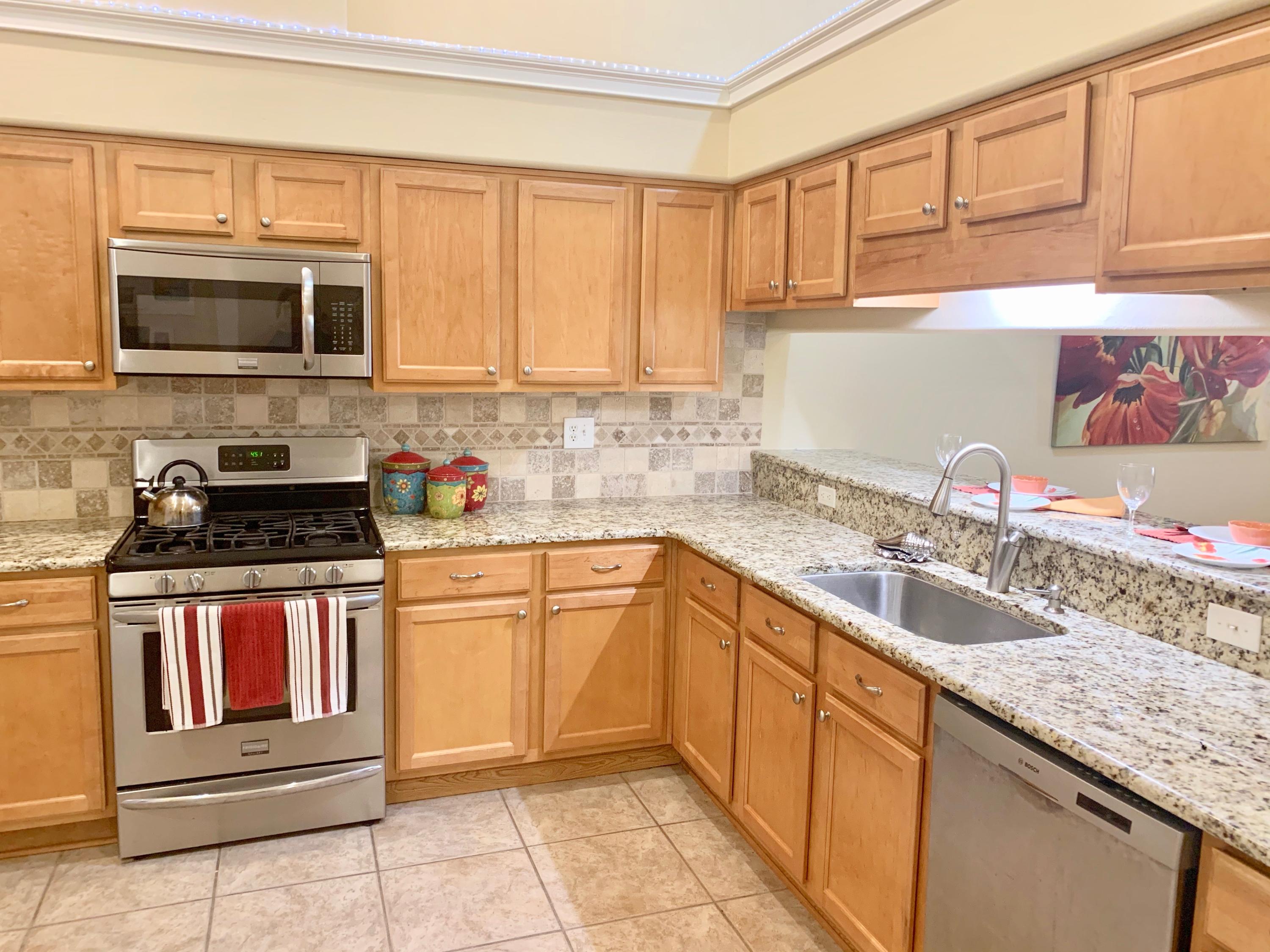 DIAMOND LAKES - Residential