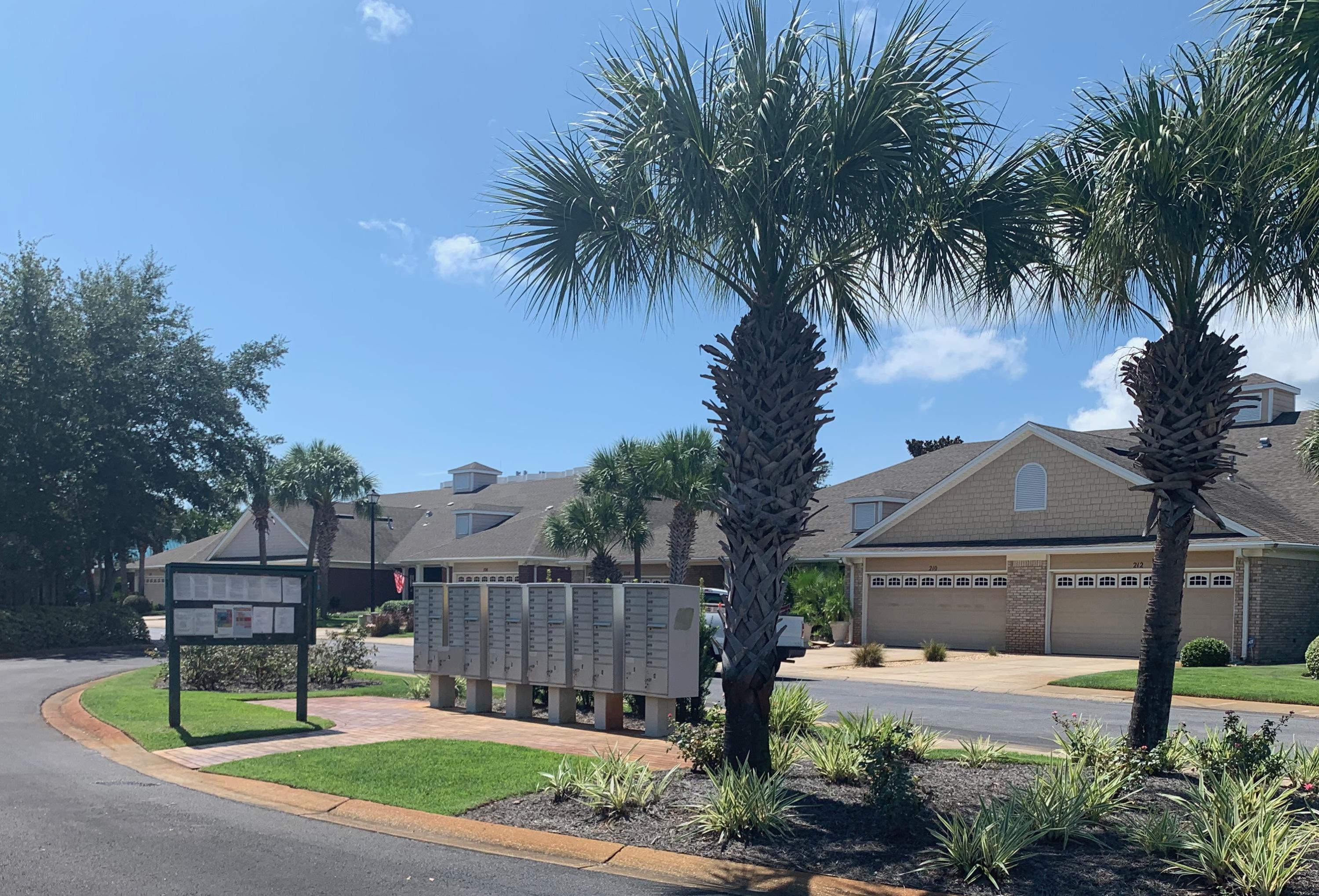 DIAMOND LAKES - Residential