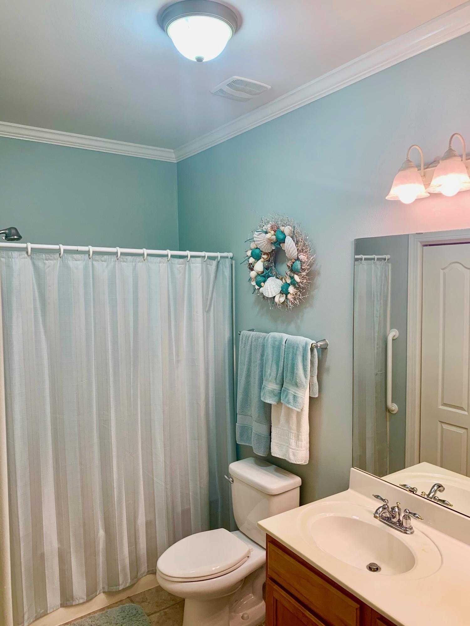 DIAMOND LAKES - Residential
