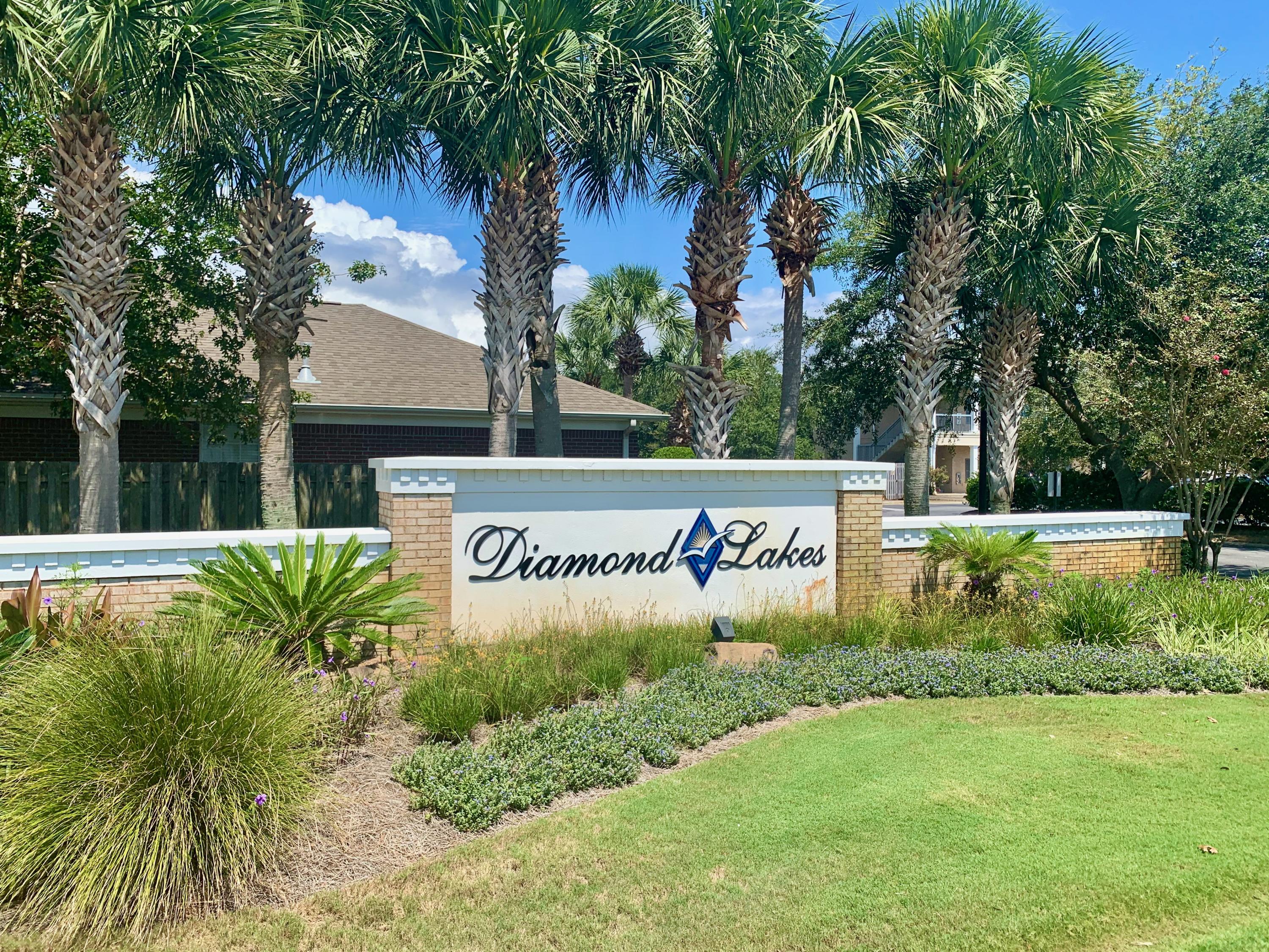 DIAMOND LAKES - Residential