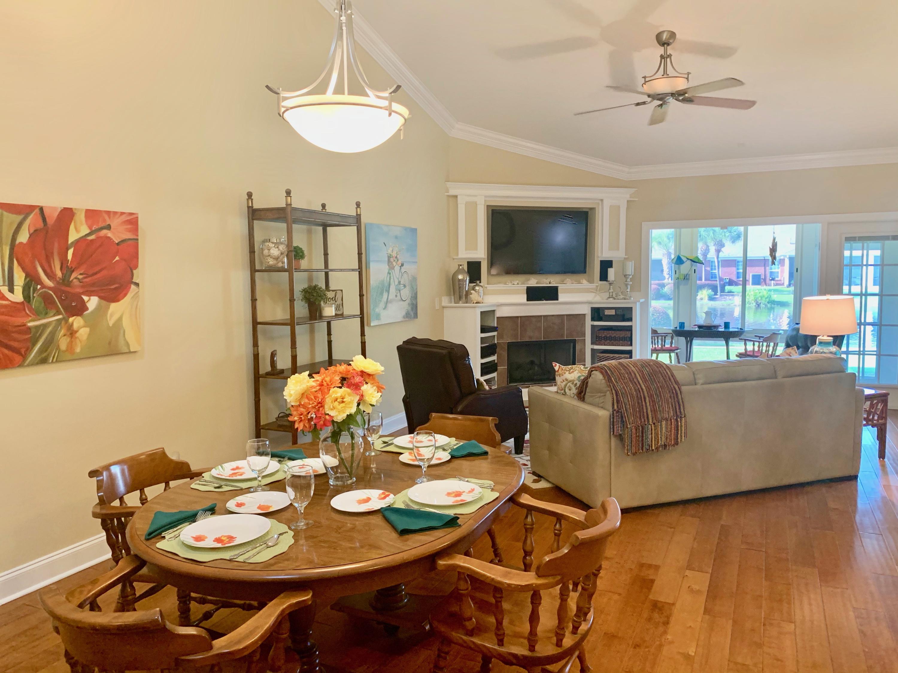 DIAMOND LAKES - Residential