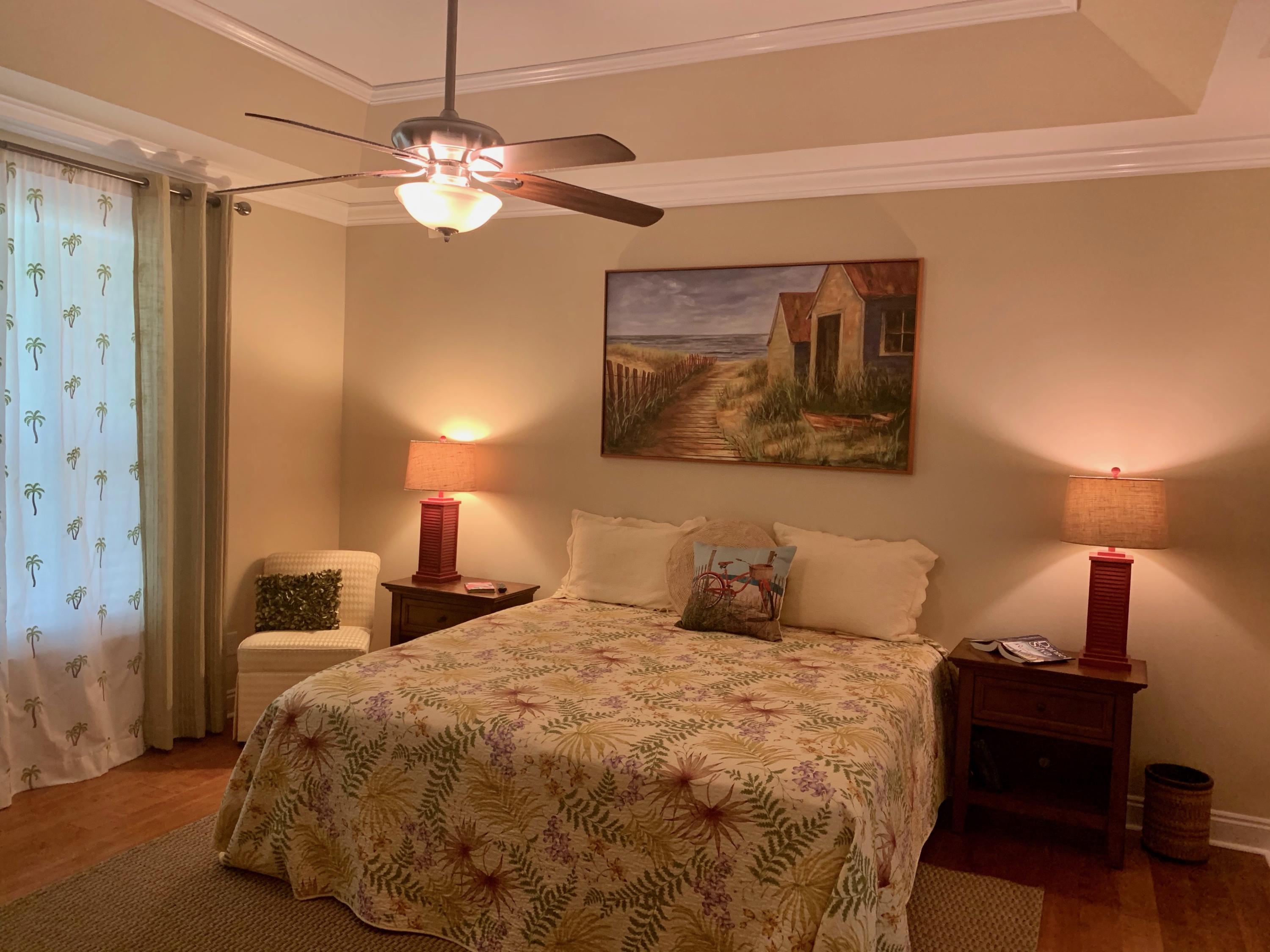 DIAMOND LAKES - Residential