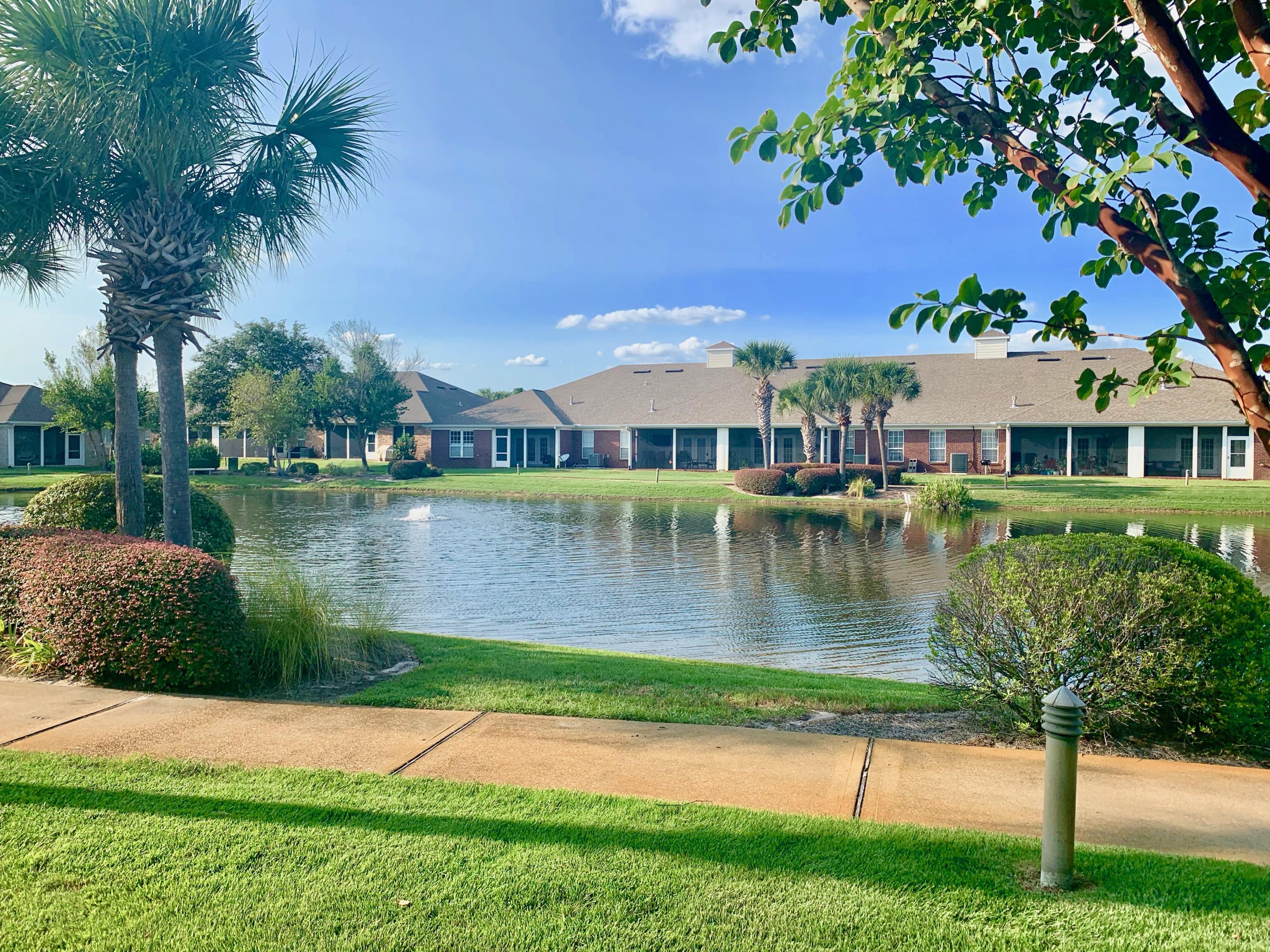 DIAMOND LAKES - Residential