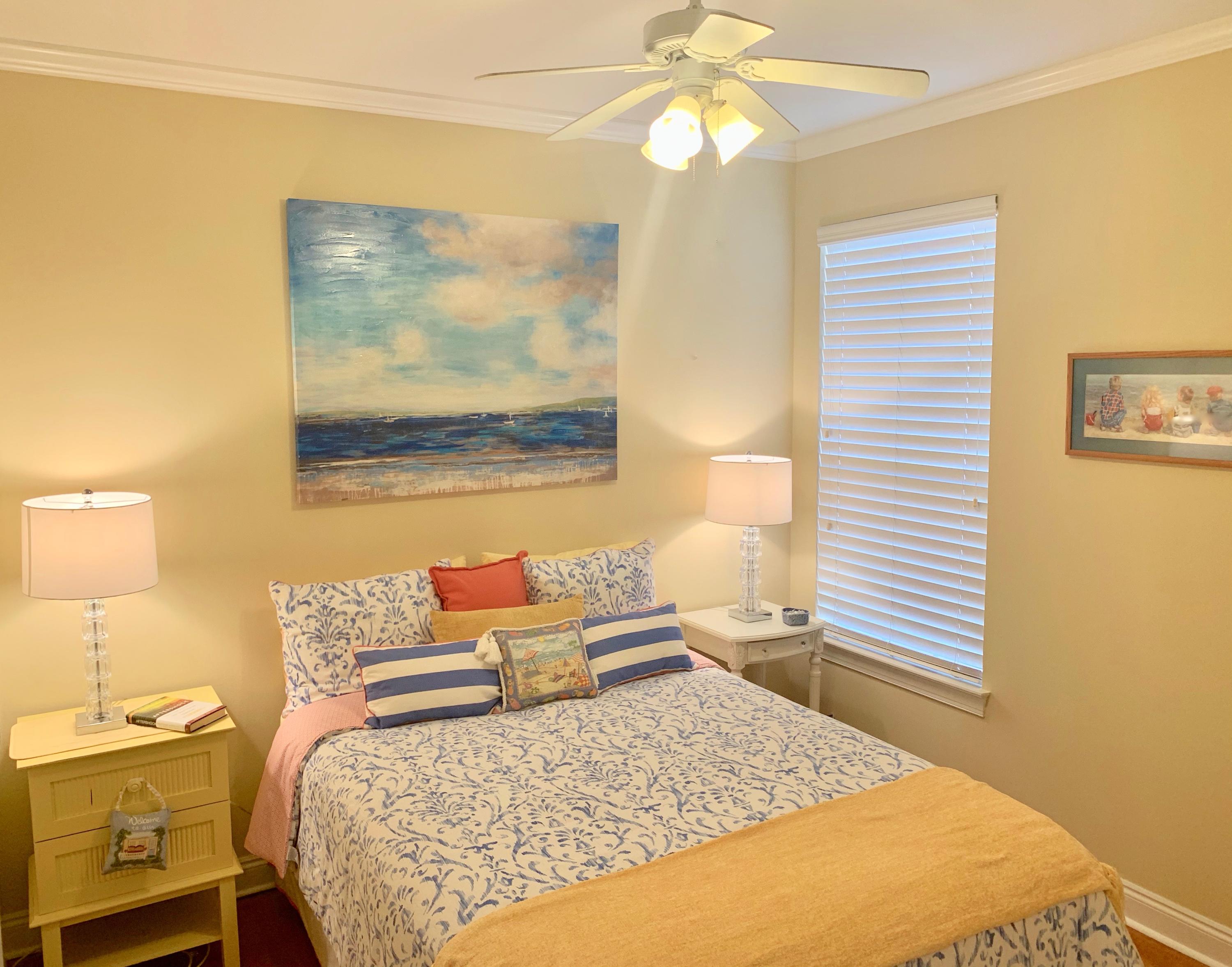 DIAMOND LAKES - Residential