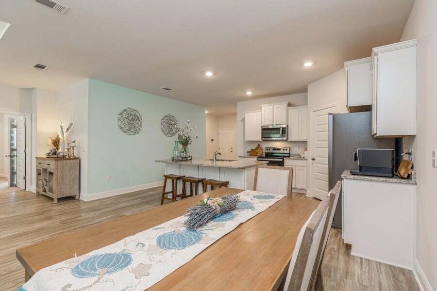 HERITAGE OAKS - Residential