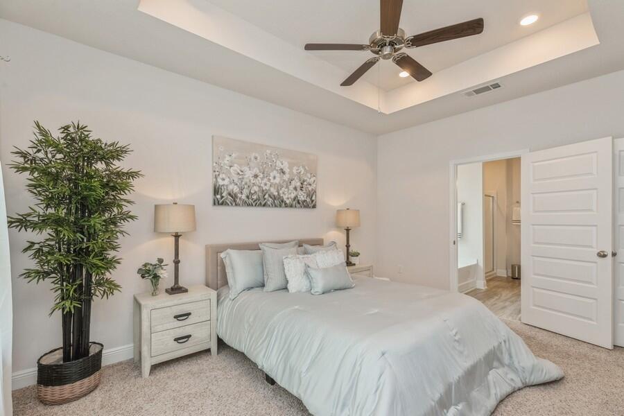 HERITAGE OAKS - Residential