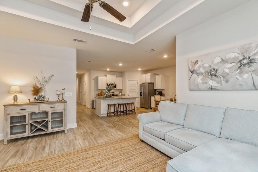 HERITAGE OAKS - Residential