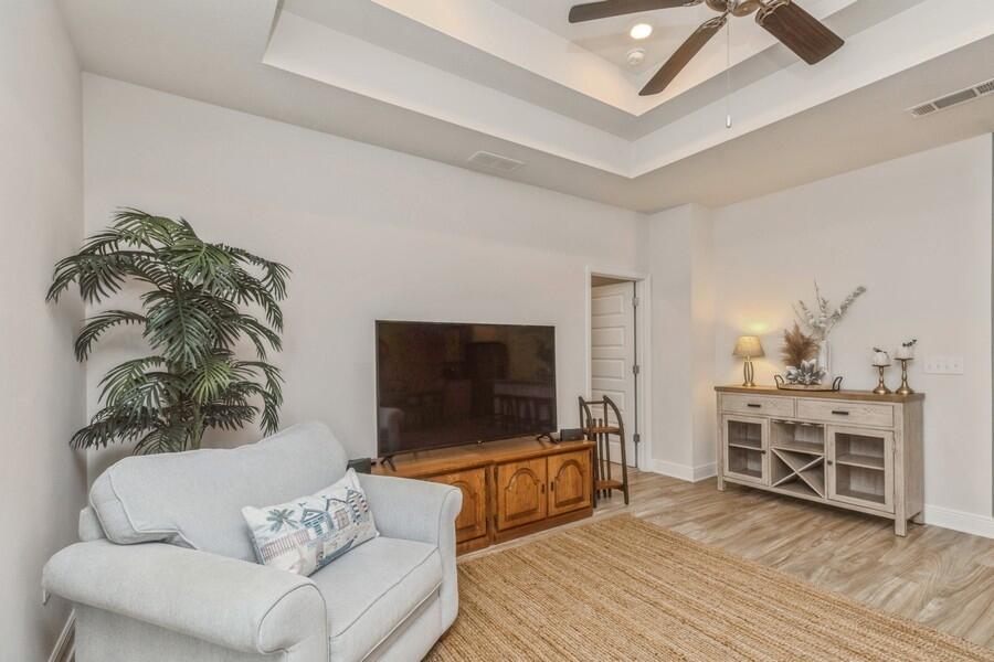 HERITAGE OAKS - Residential