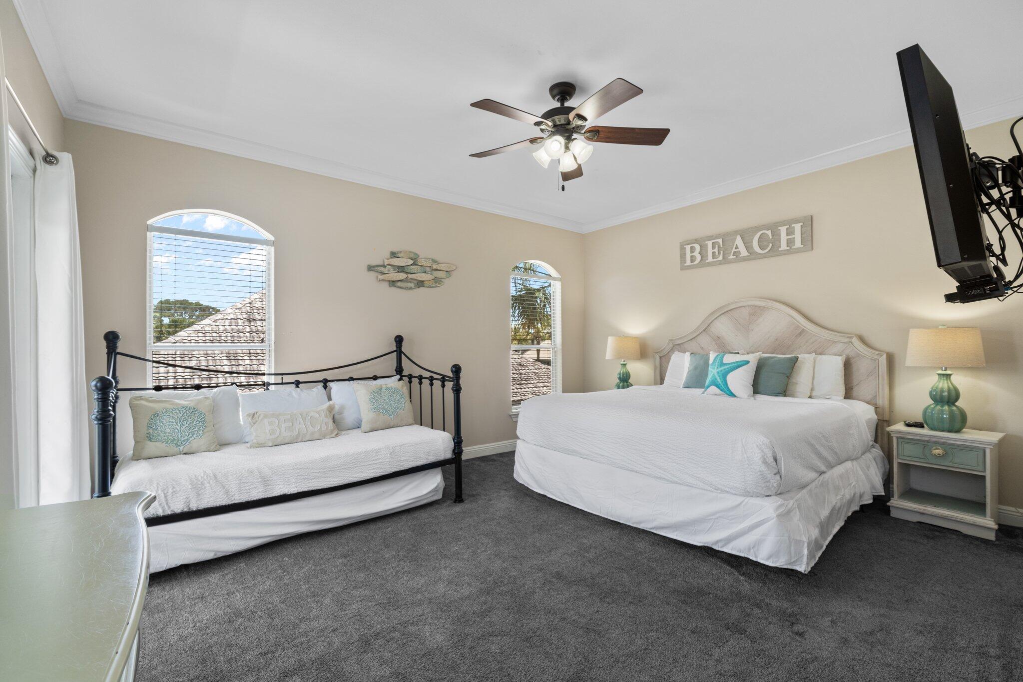 EMERALD SHORES - Residential