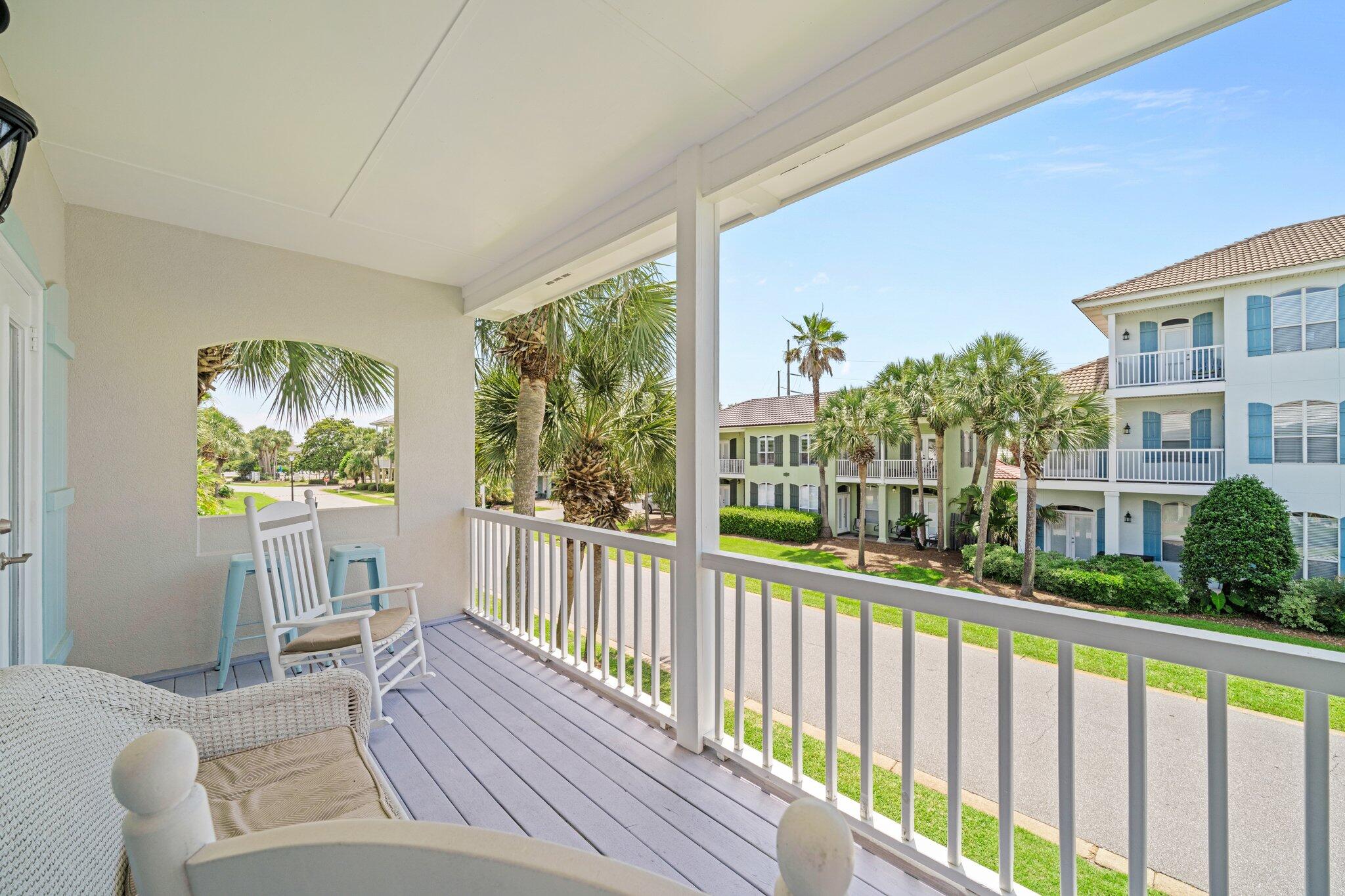 EMERALD SHORES - Residential