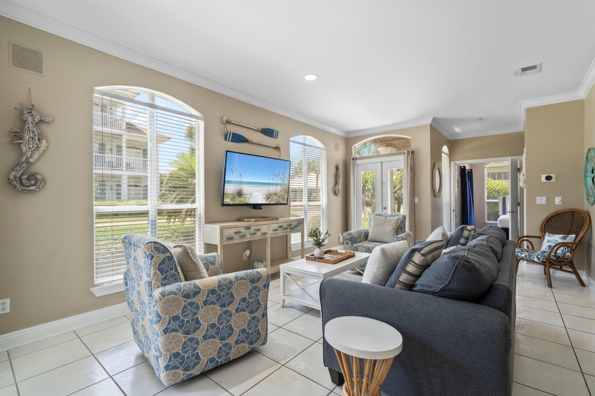 EMERALD SHORES - Residential