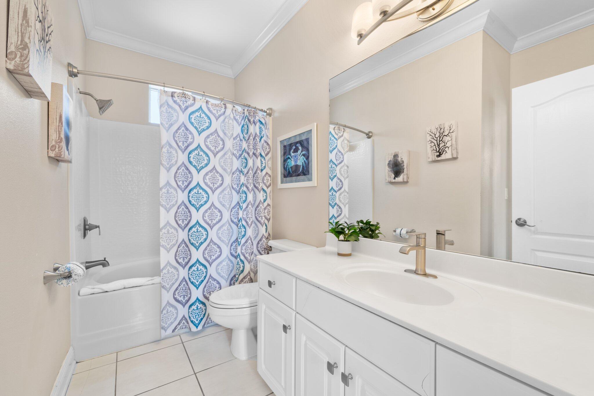 EMERALD SHORES - Residential