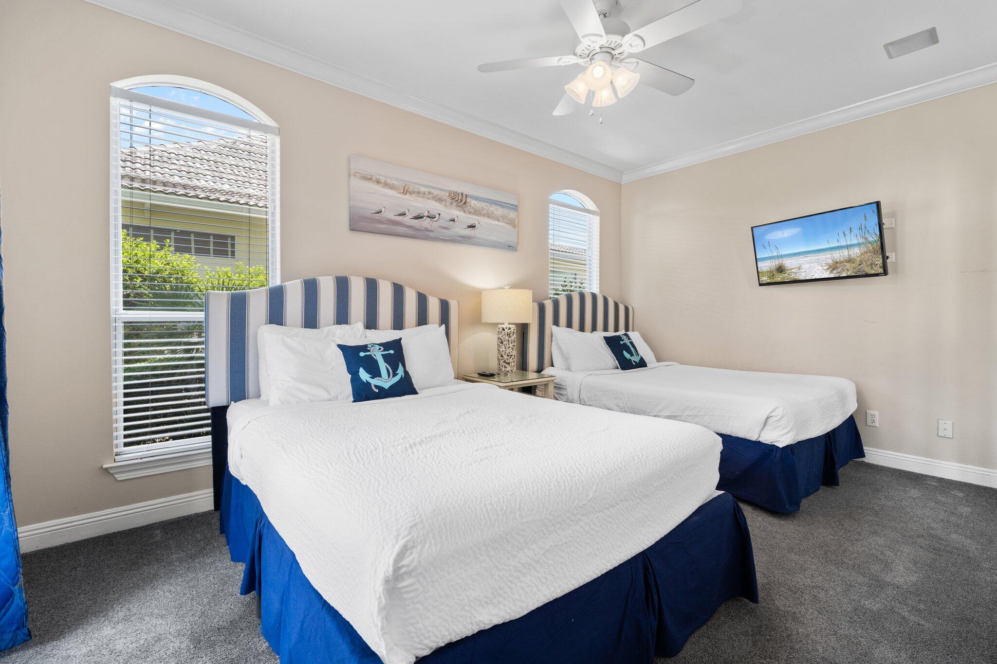 EMERALD SHORES - Residential
