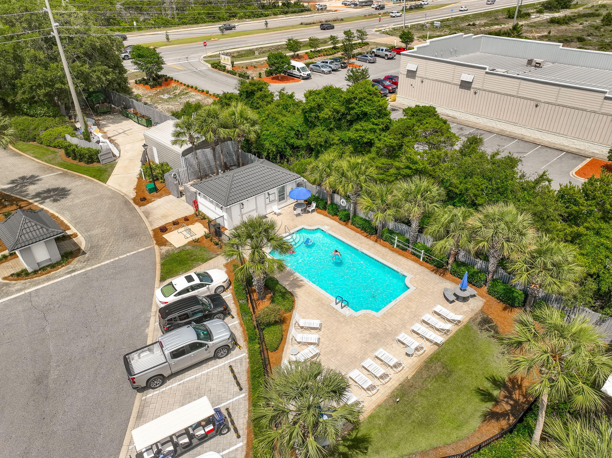 EMERALD SHORES - Residential