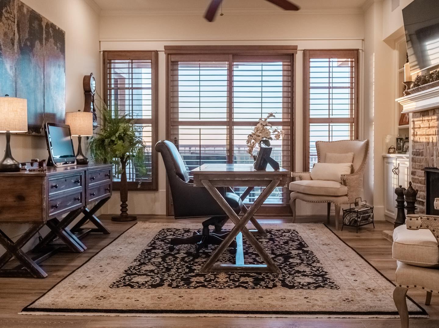 ONE WATER PLACE AT KELLY PLANTATION - Residential