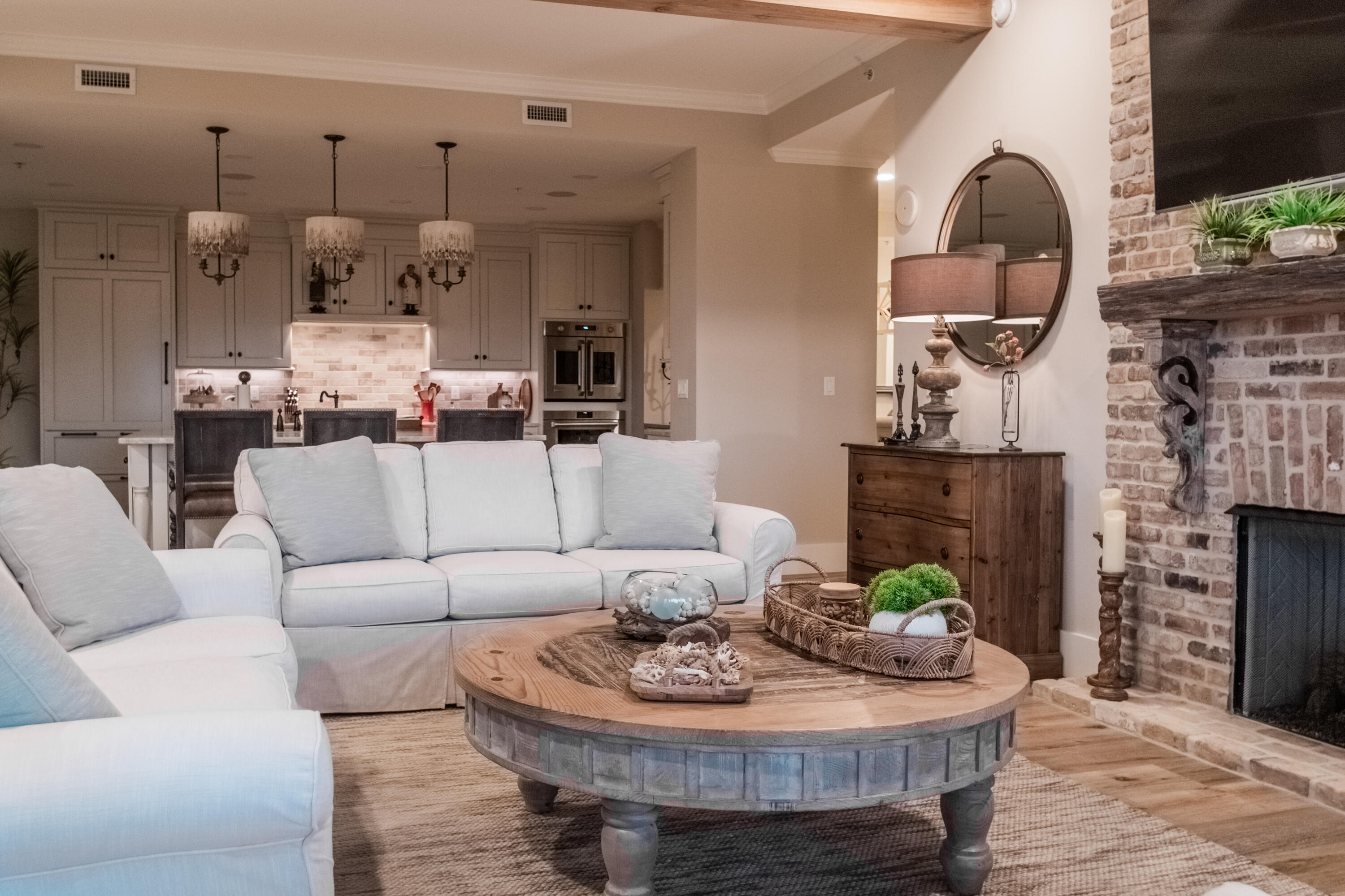 ONE WATER PLACE AT KELLY PLANTATION - Residential