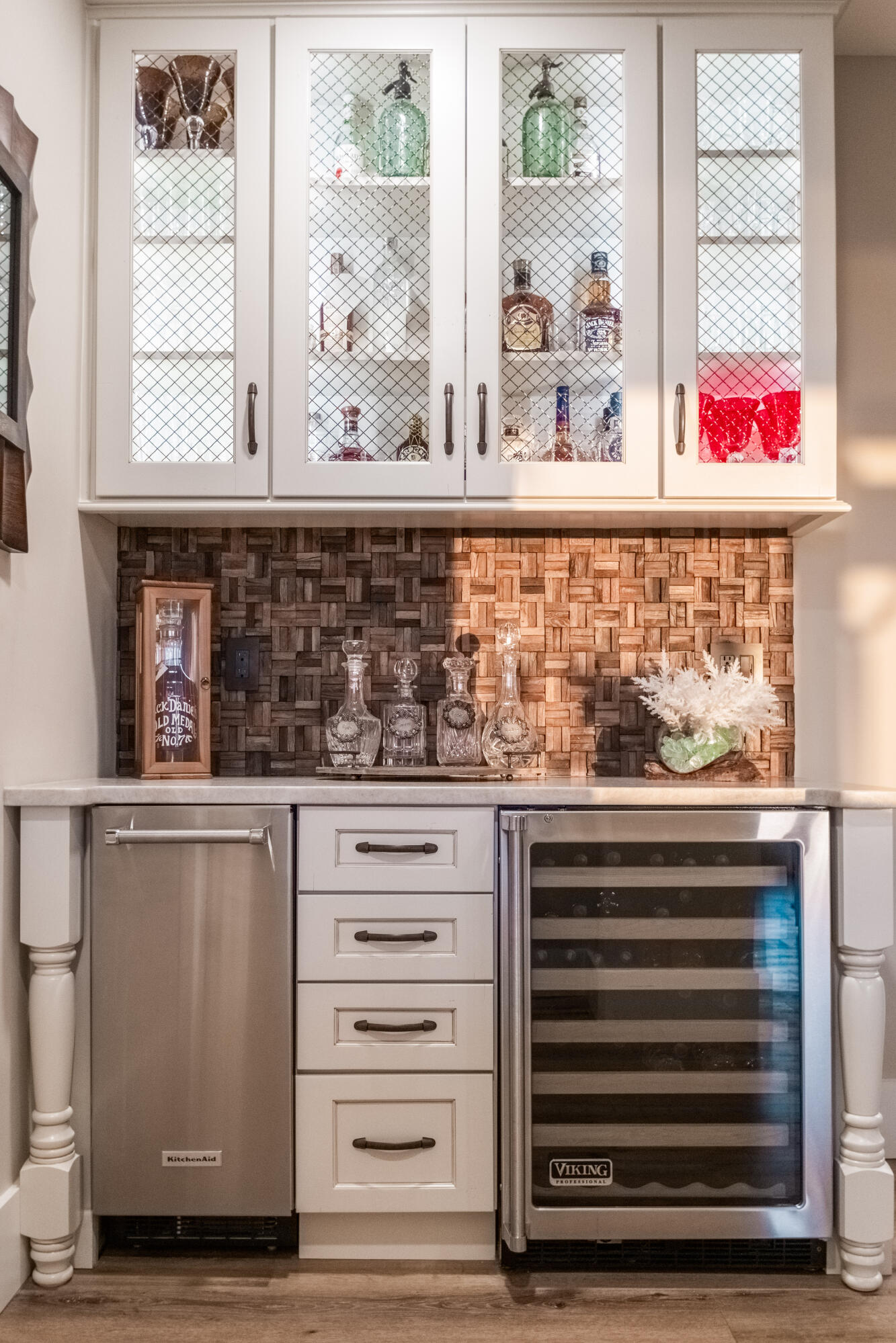 ONE WATER PLACE AT KELLY PLANTATION - Residential