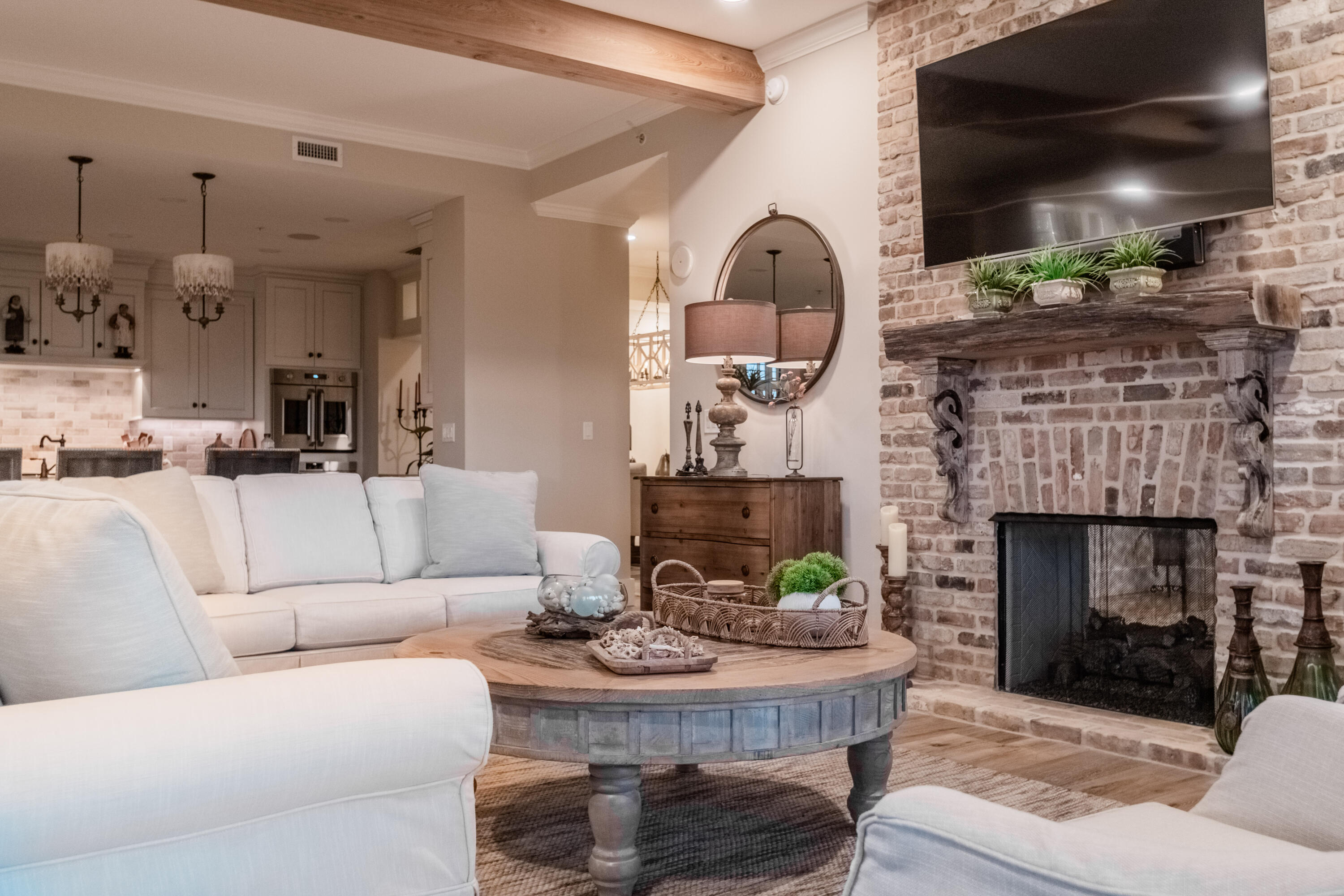 ONE WATER PLACE AT KELLY PLANTATION - Residential