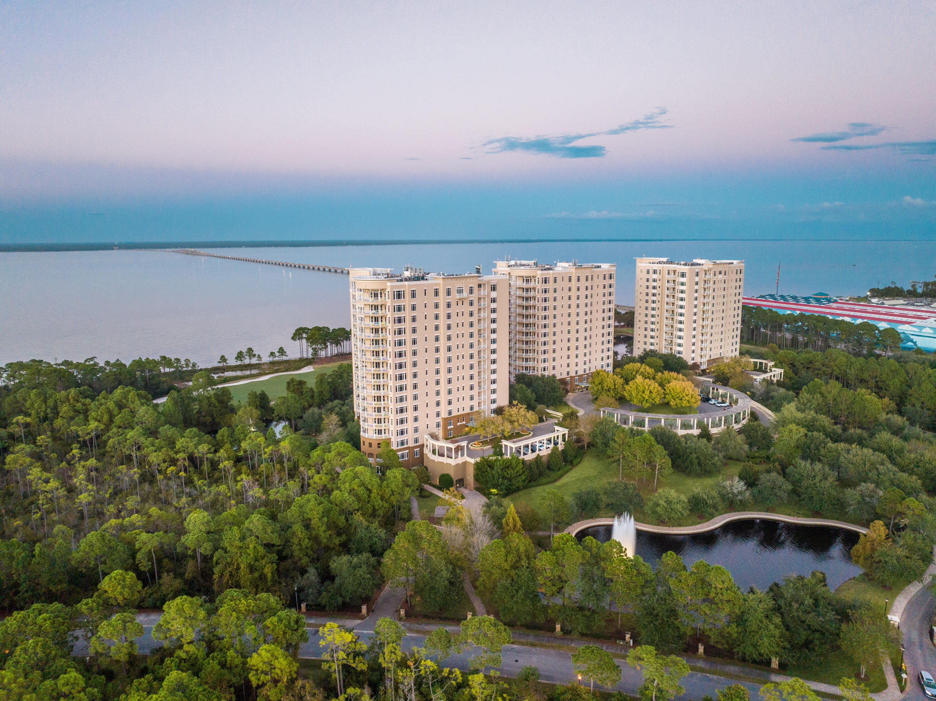 ONE WATER PLACE AT KELLY PLANTATION - Residential