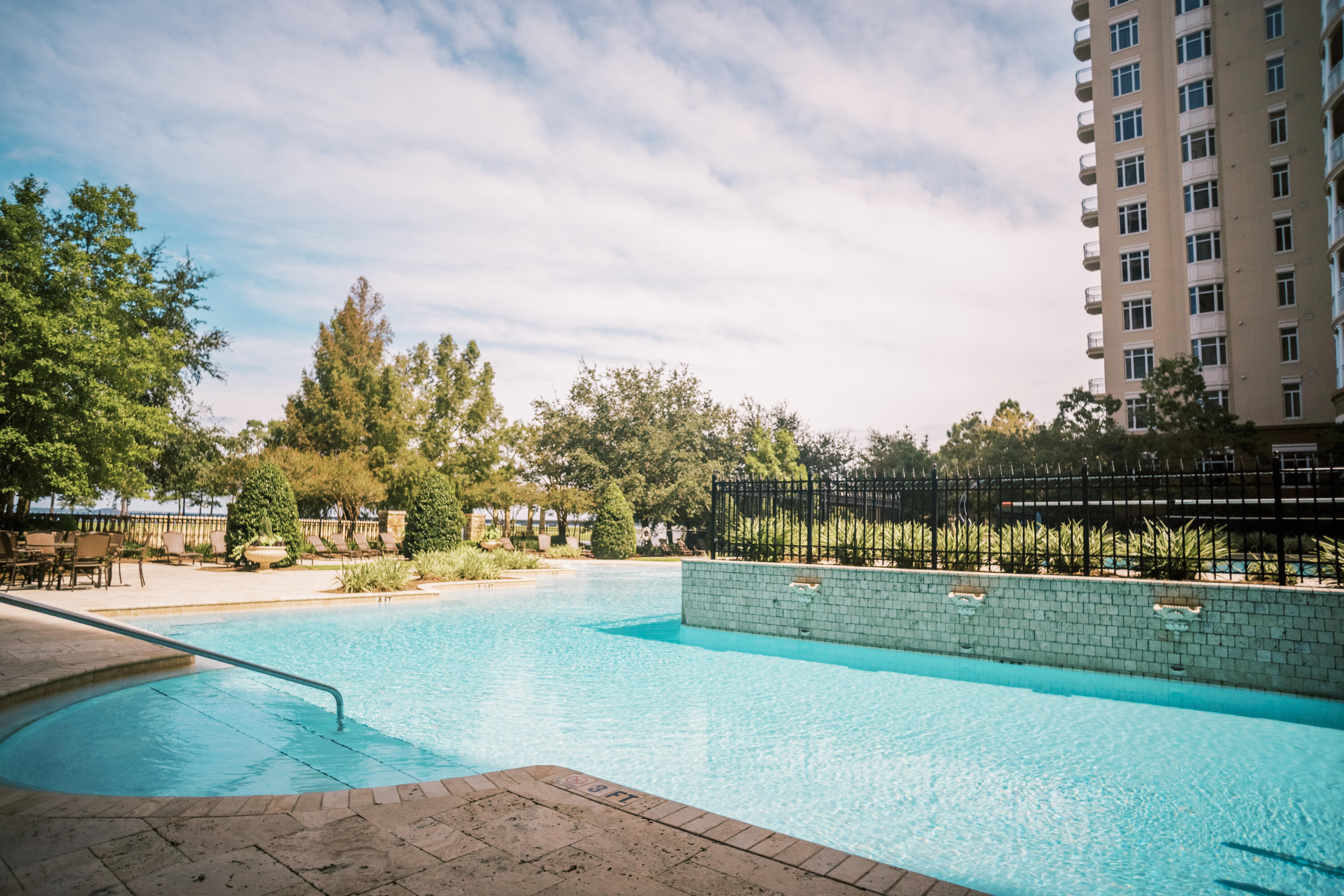 ONE WATER PLACE AT KELLY PLANTATION - Residential