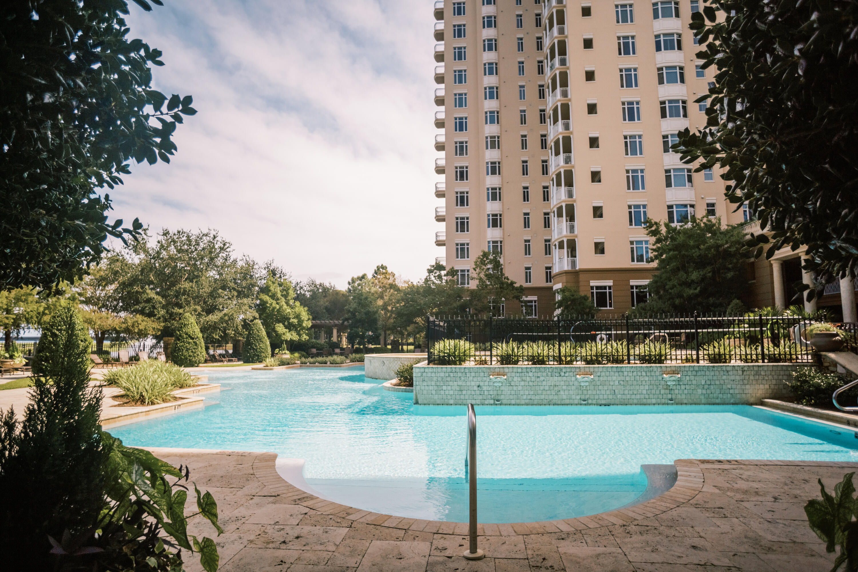 ONE WATER PLACE AT KELLY PLANTATION - Residential