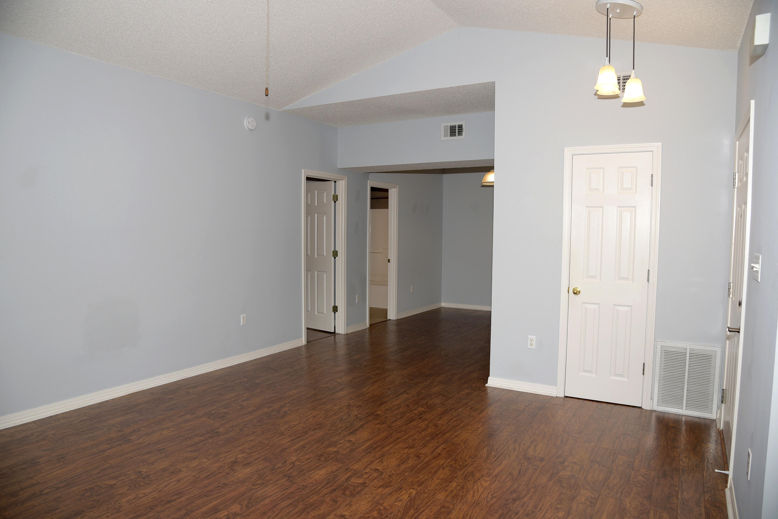 THE OAKS AT NICEVILLE - Residential Lease