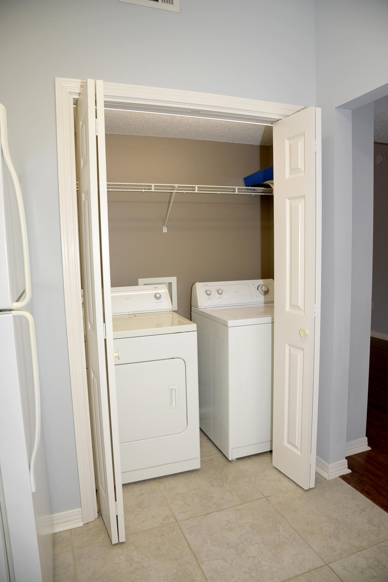 THE OAKS AT NICEVILLE - Residential Lease