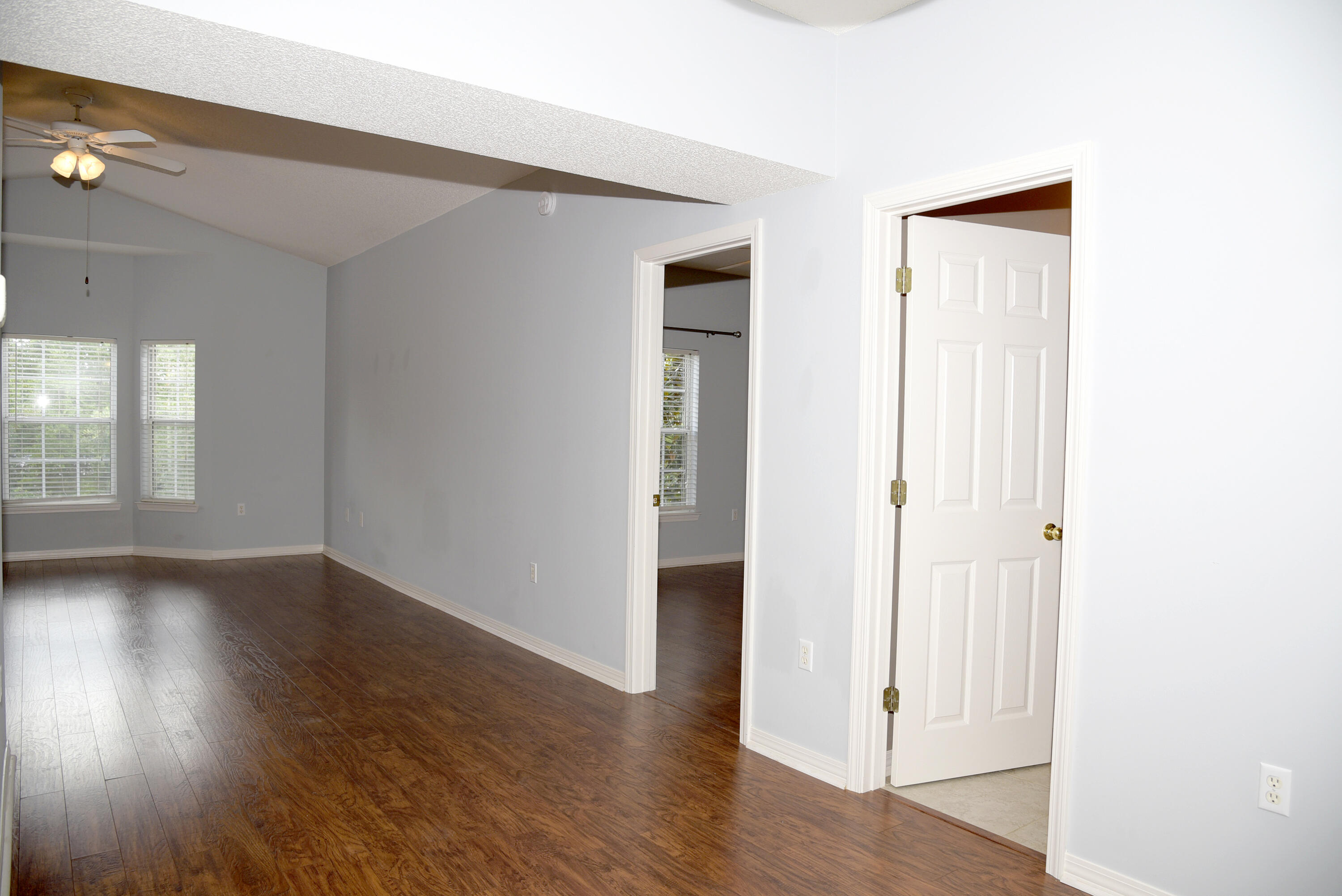 THE OAKS AT NICEVILLE - Residential Lease