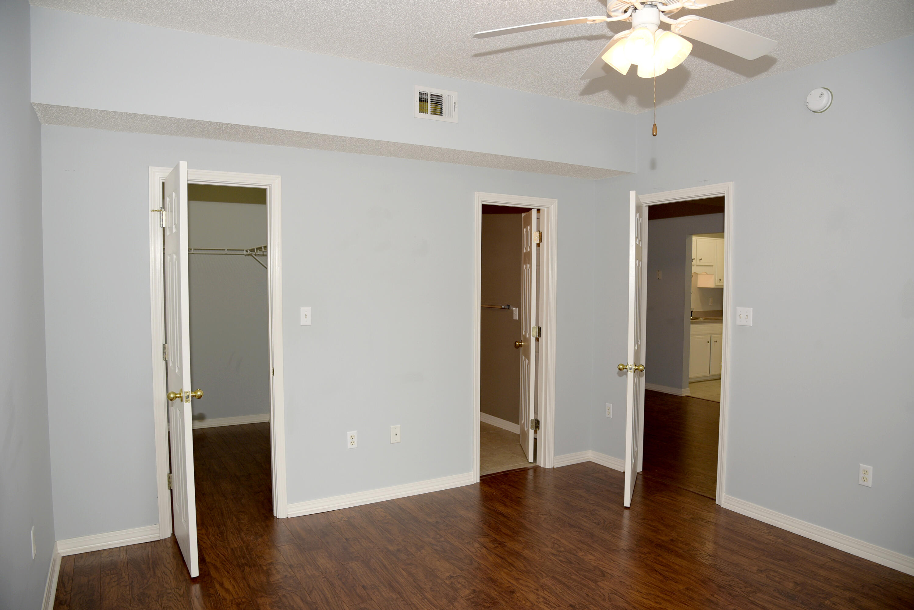 THE OAKS AT NICEVILLE - Residential Lease