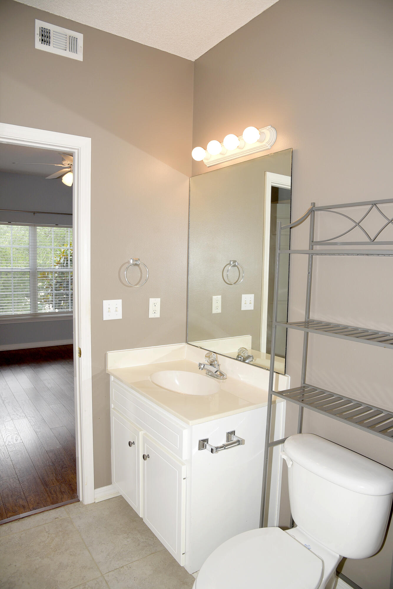 THE OAKS AT NICEVILLE - Residential Lease