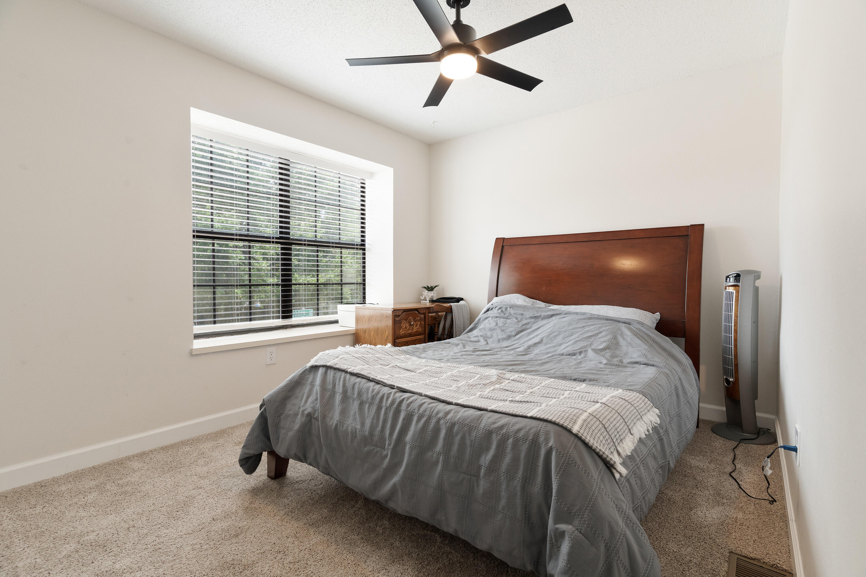 VIKING MANOR PH 1 - Residential