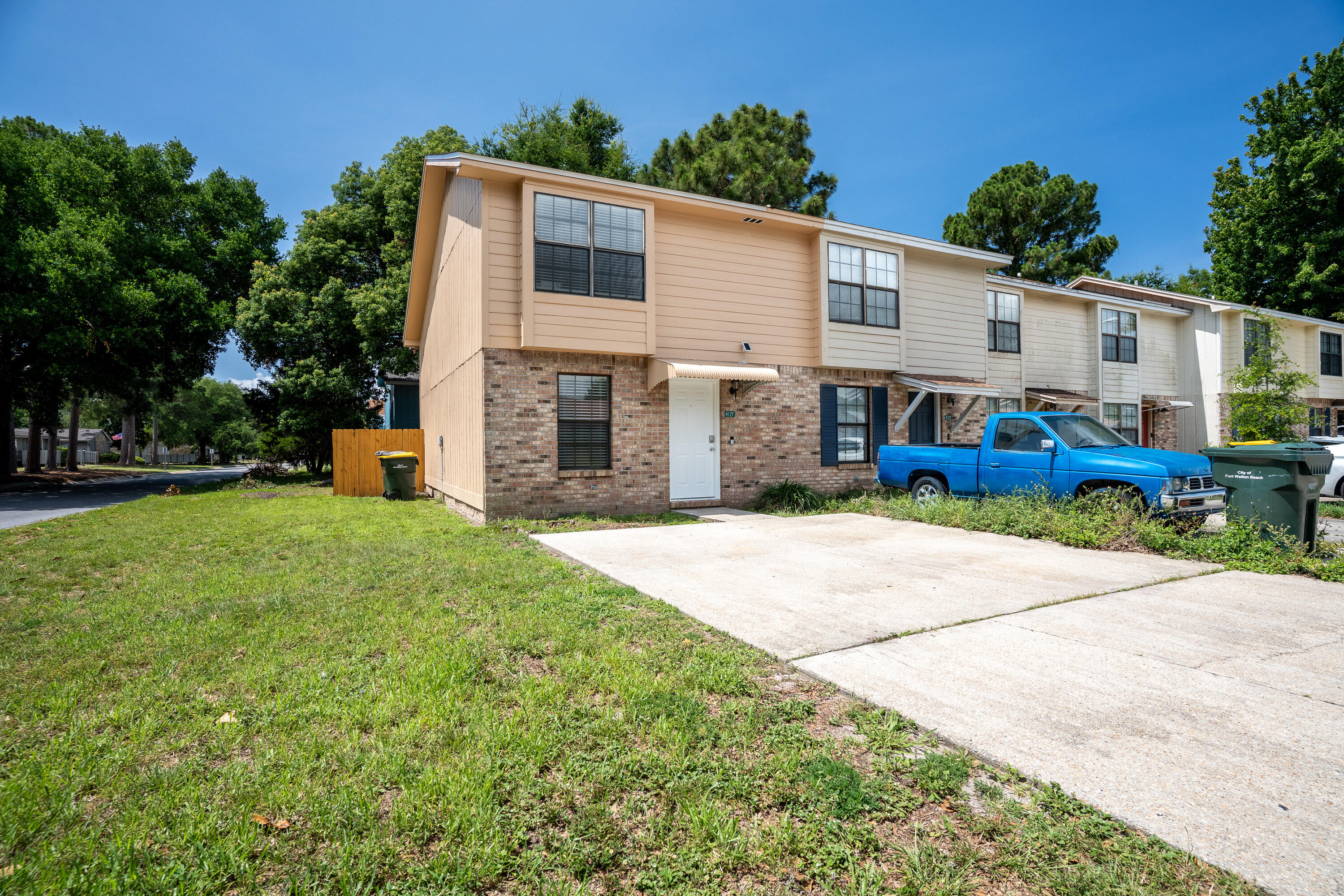 VIKING MANOR PH 1 - Residential