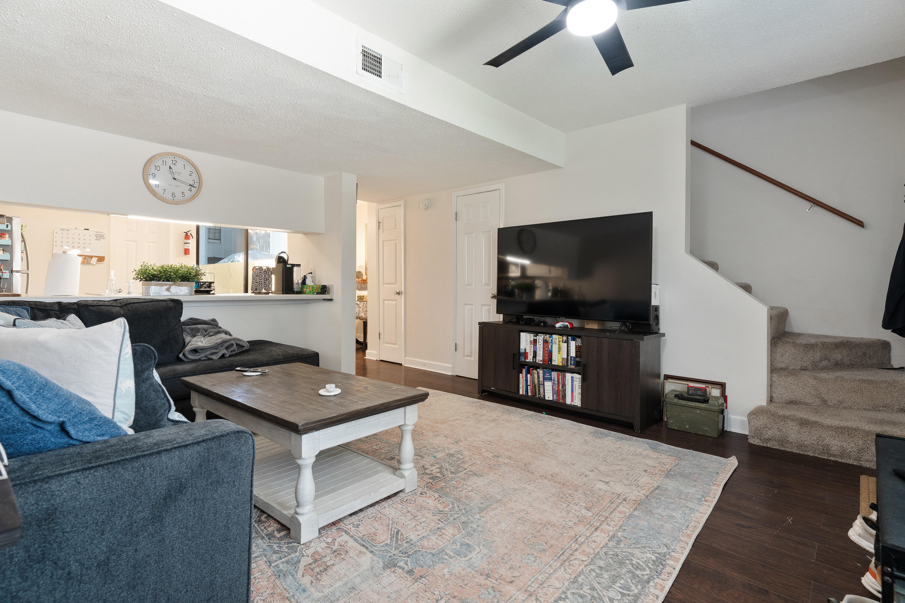 VIKING MANOR PH 1 - Residential
