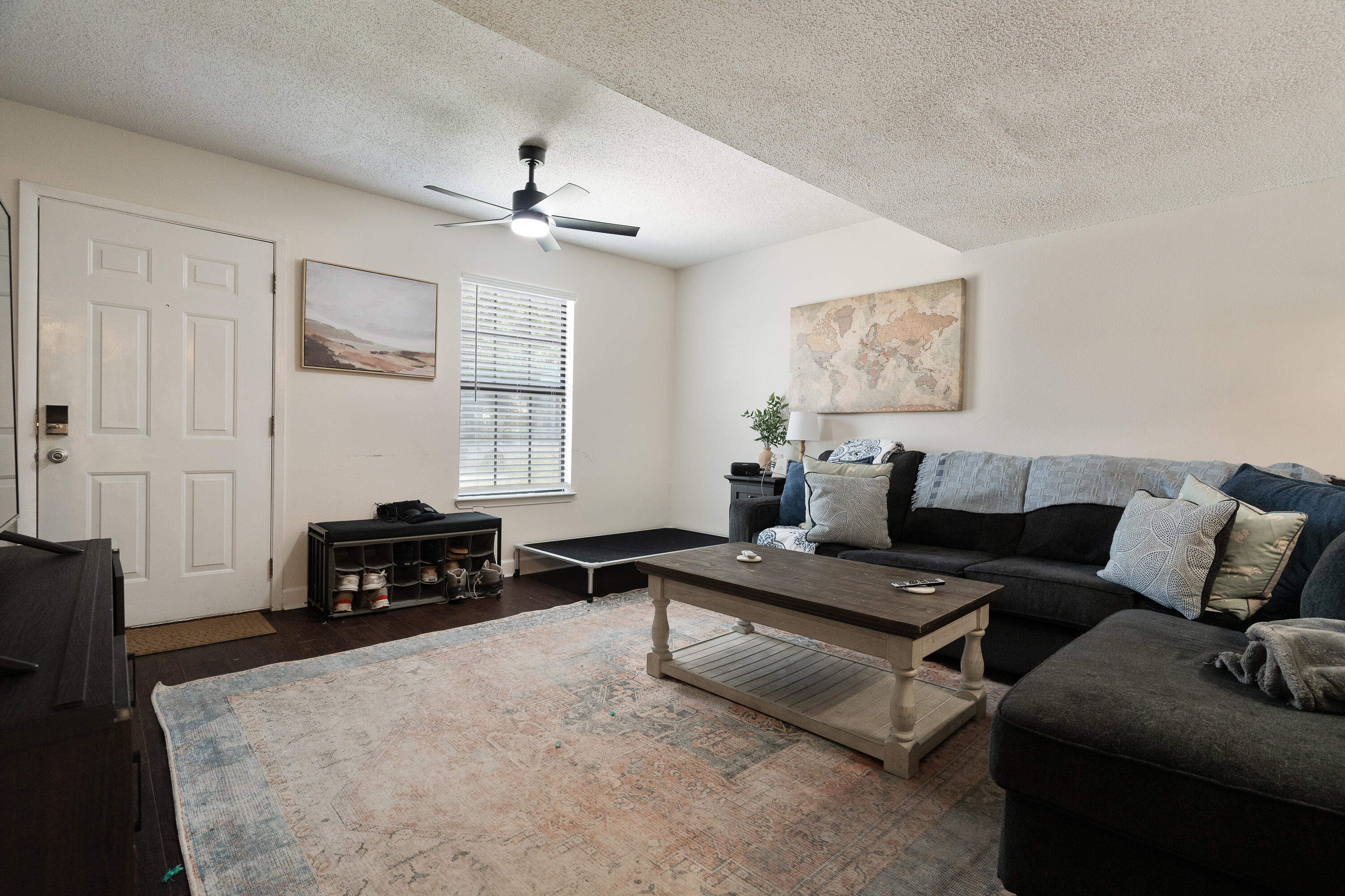 VIKING MANOR PH 1 - Residential