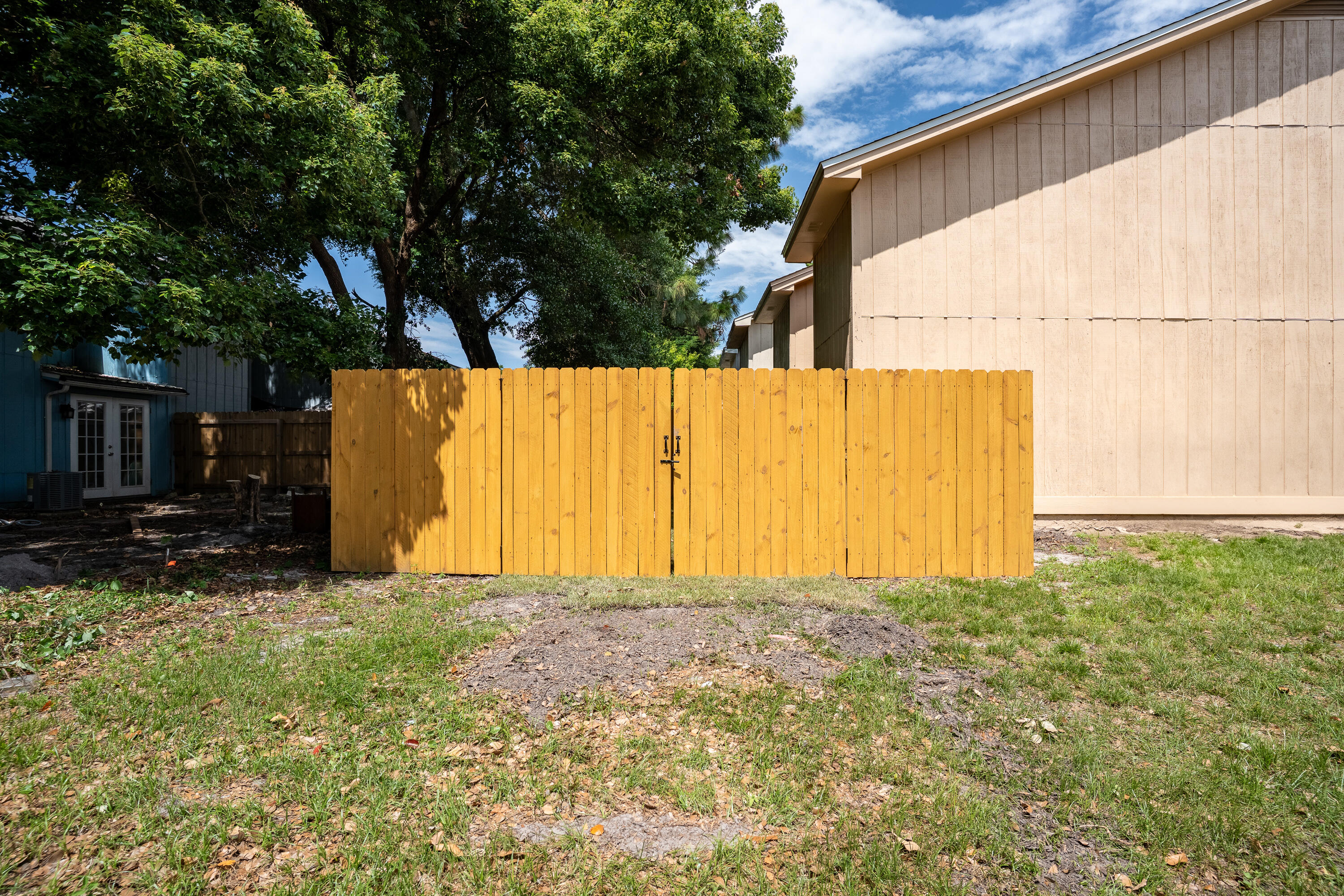 VIKING MANOR PH 1 - Residential