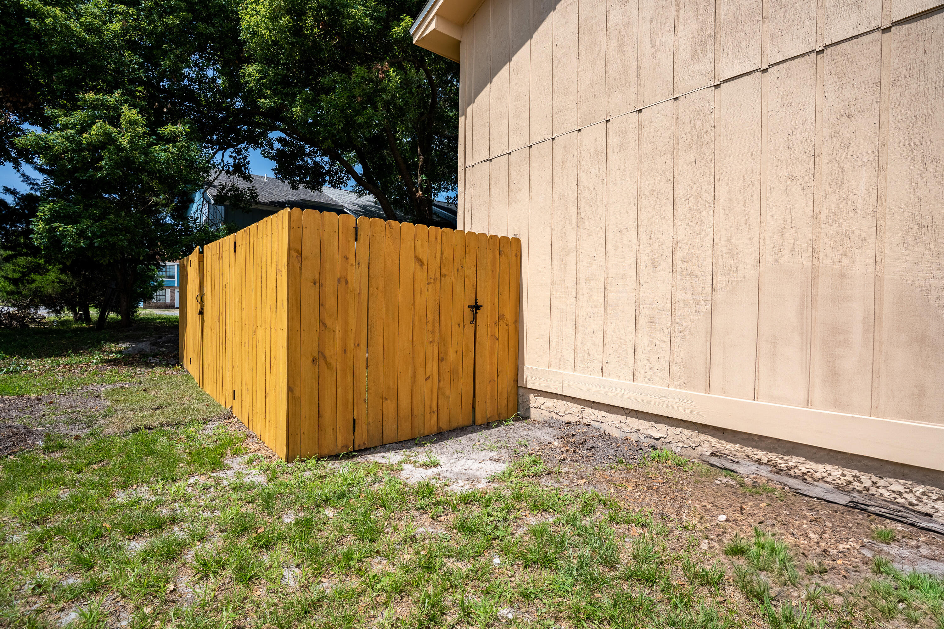 VIKING MANOR PH 1 - Residential