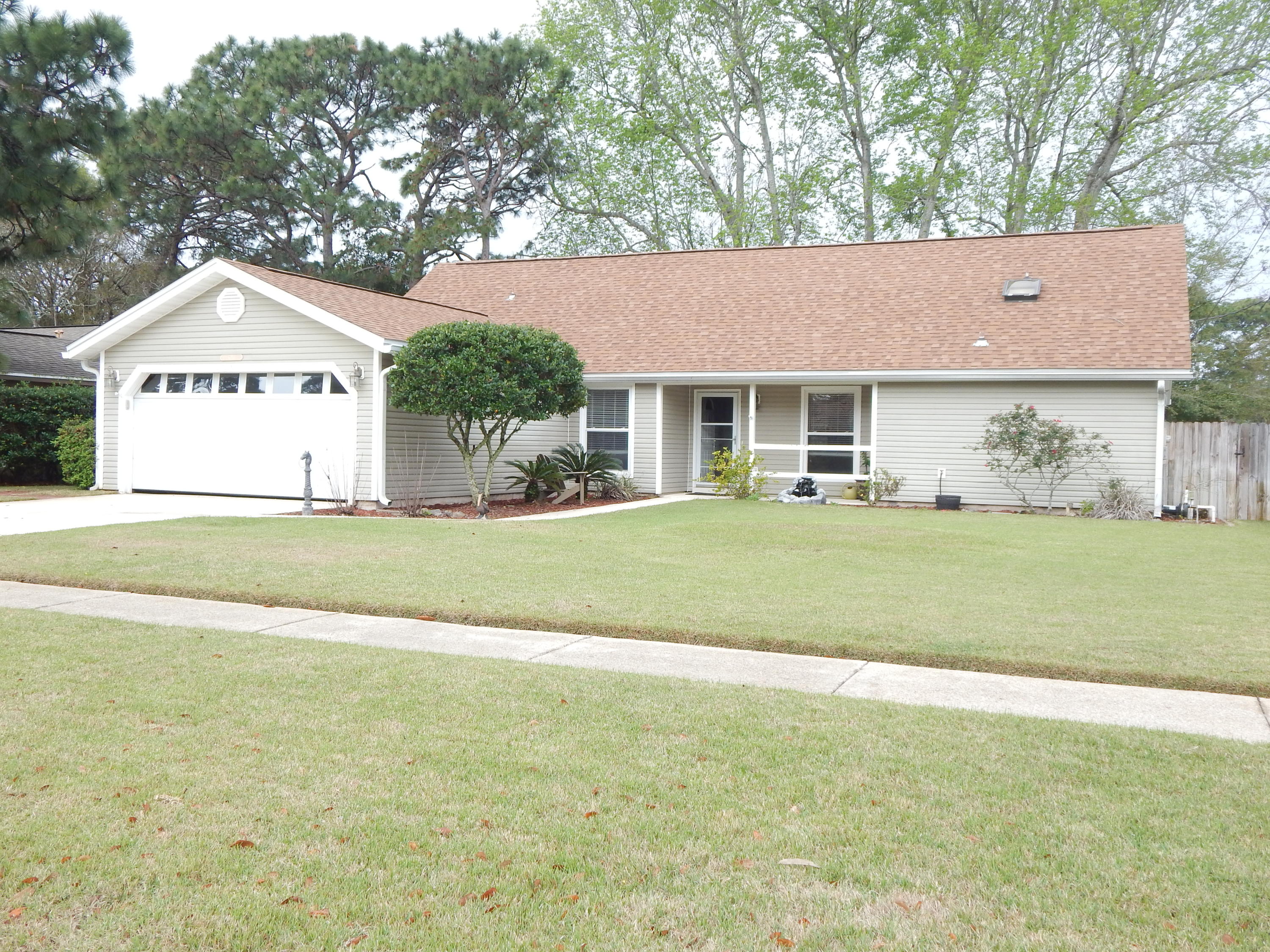MARY ESTHER MANOR - Residential