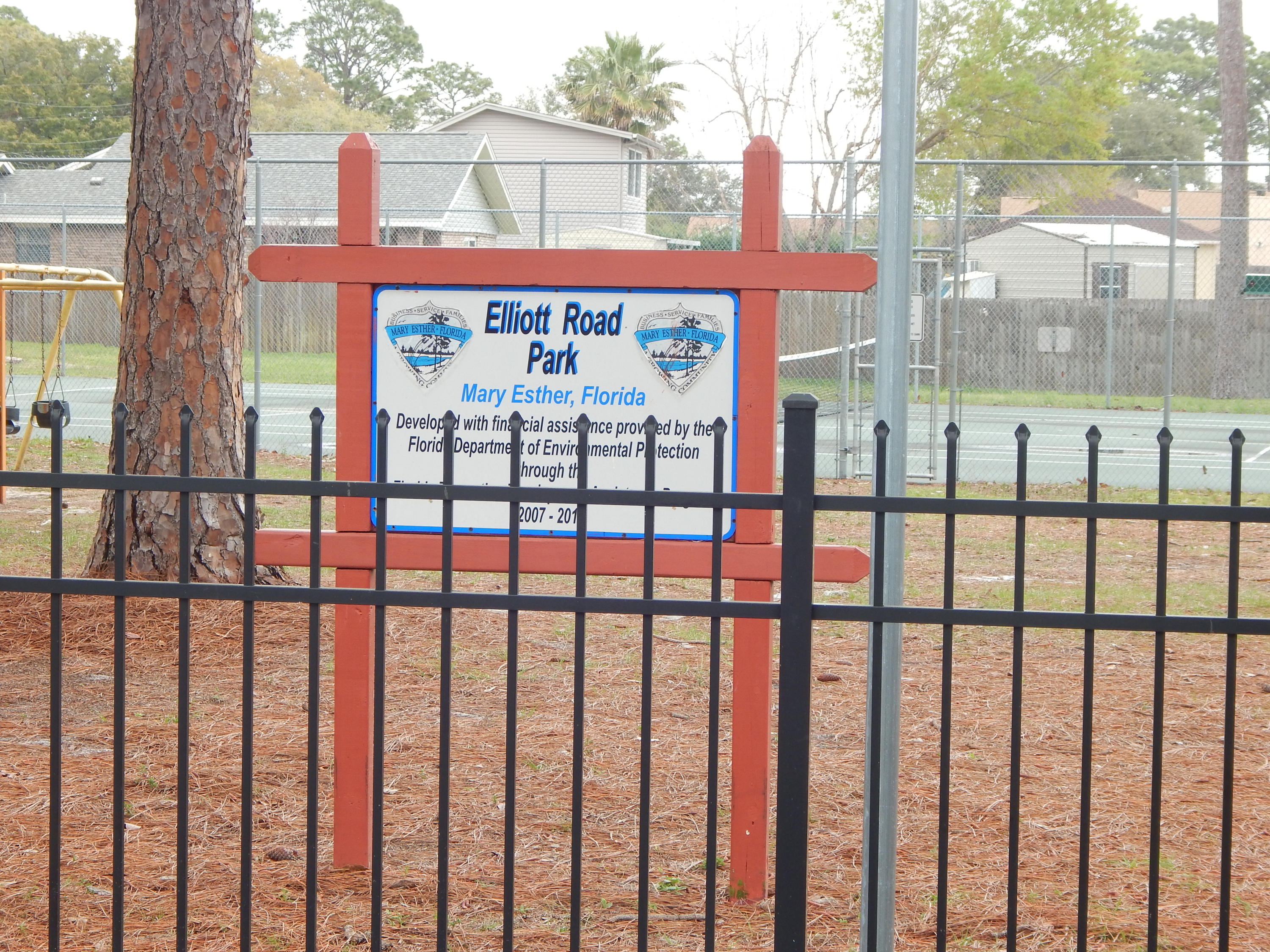 MARY ESTHER MANOR - Residential