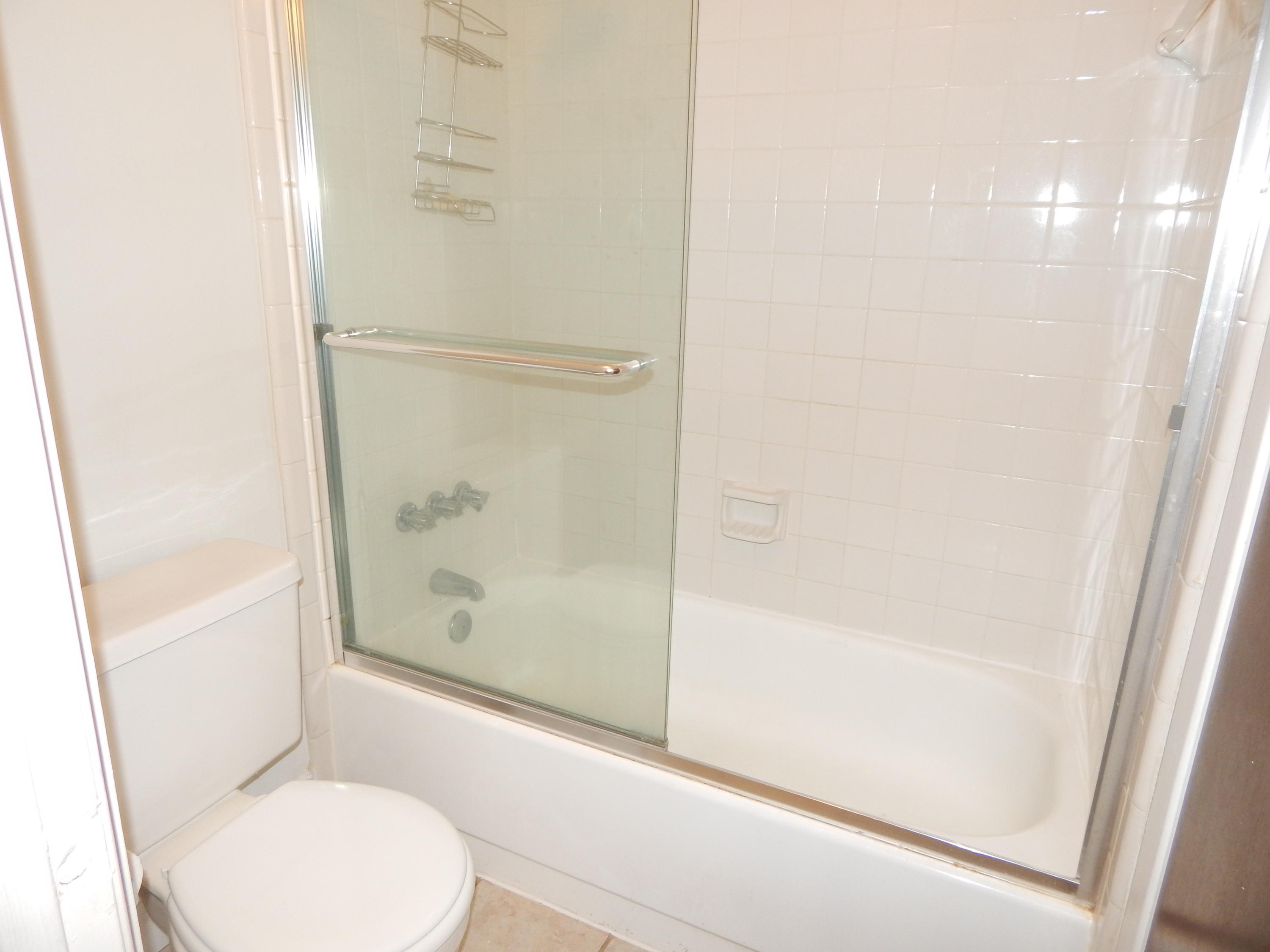 MARY ESTHER MANOR - Residential