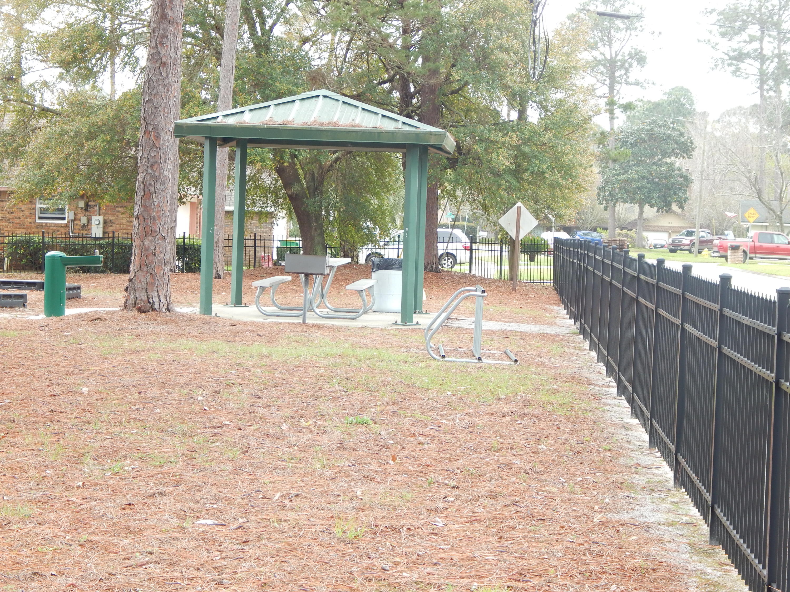 MARY ESTHER MANOR - Residential