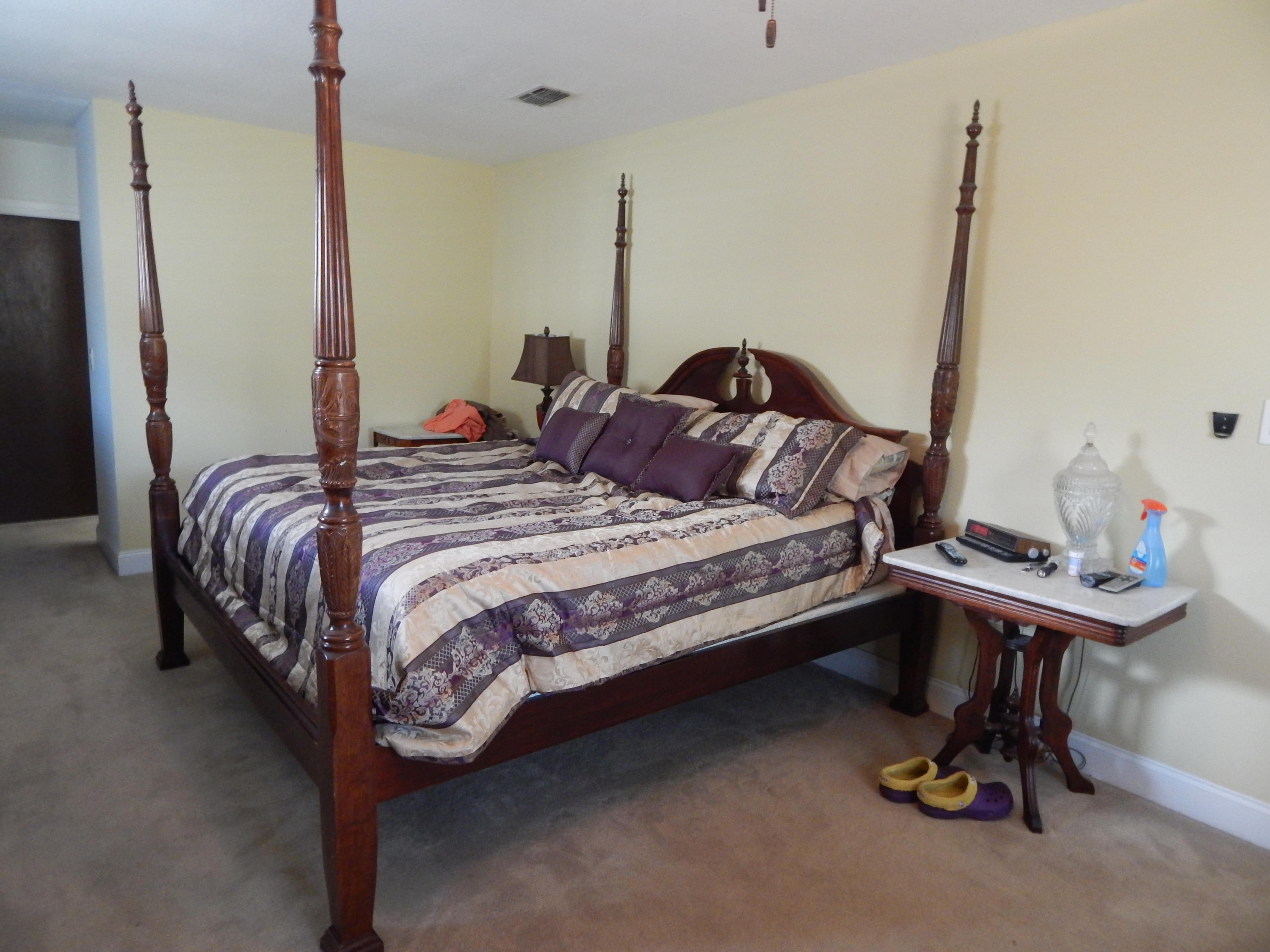 MARY ESTHER MANOR - Residential