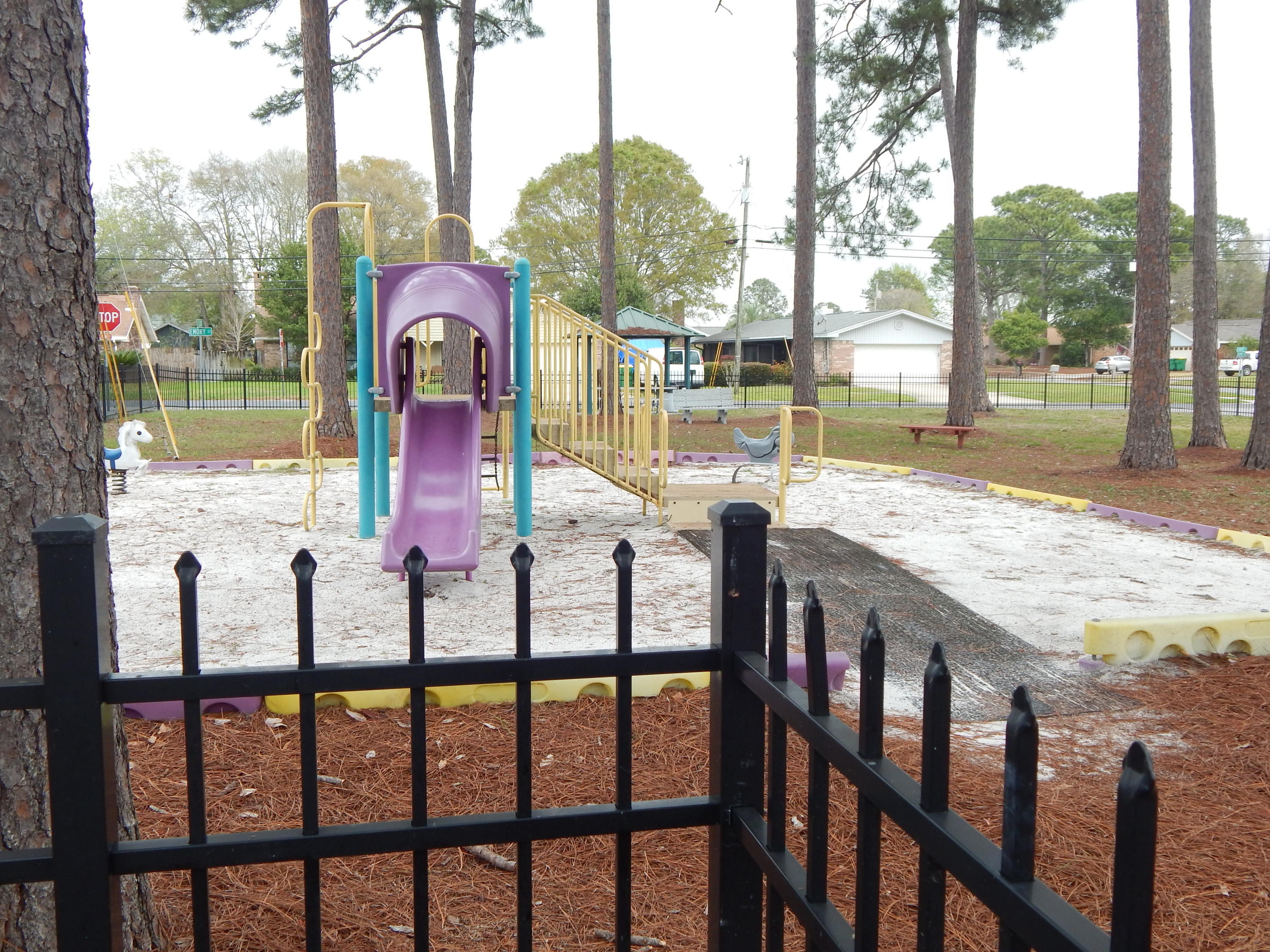 MARY ESTHER MANOR - Residential