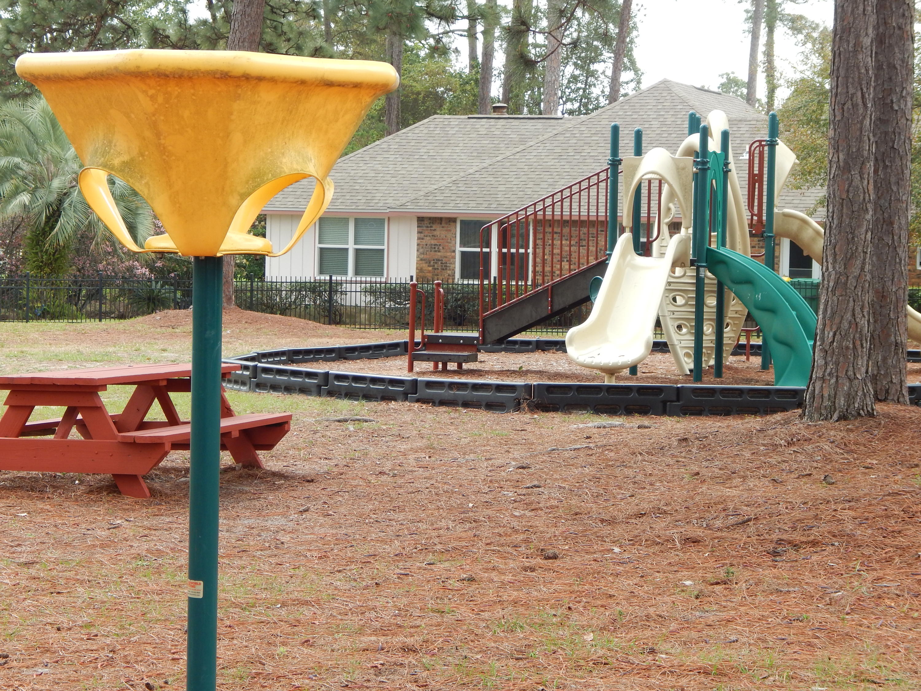 MARY ESTHER MANOR - Residential