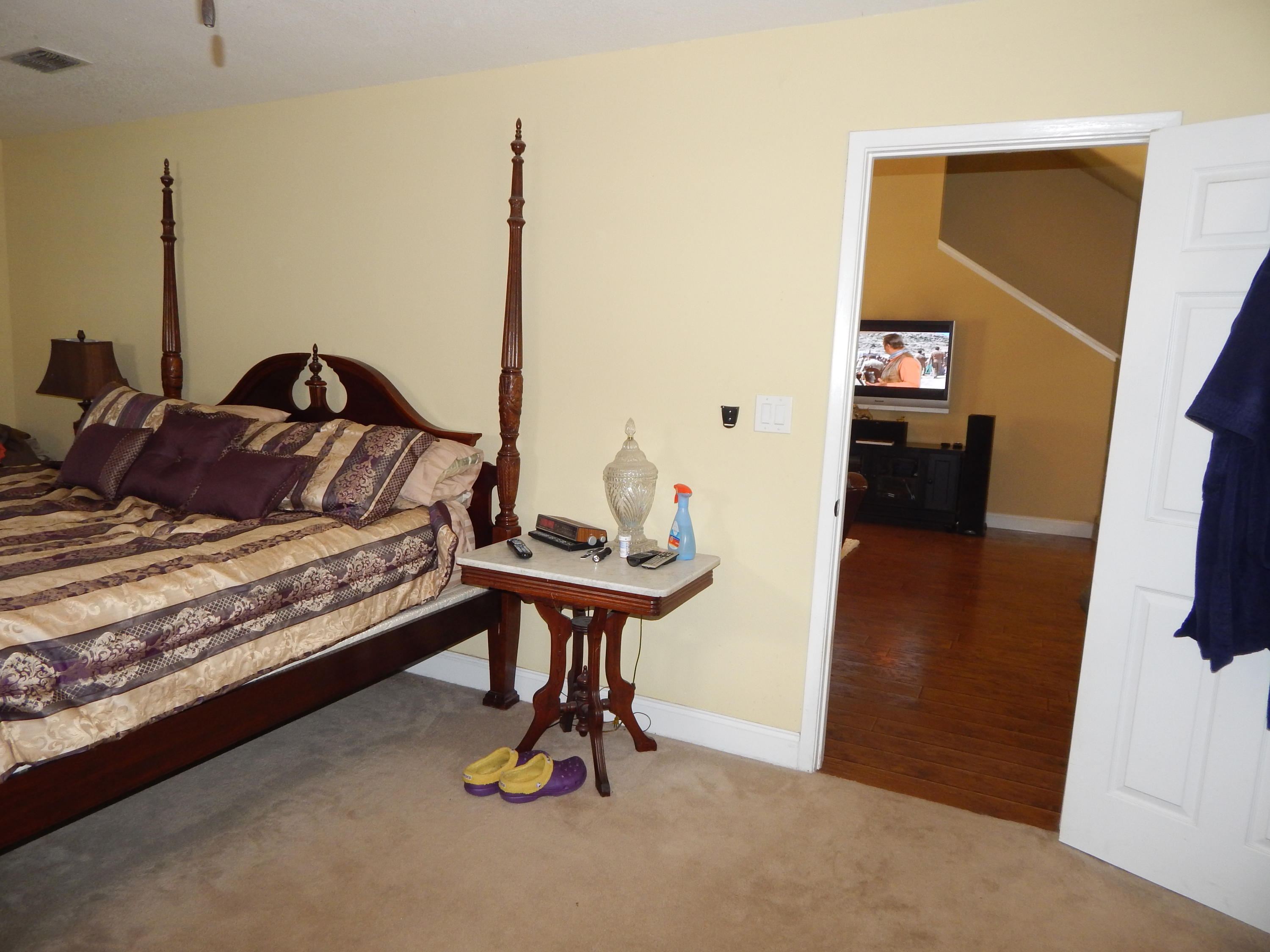 MARY ESTHER MANOR - Residential