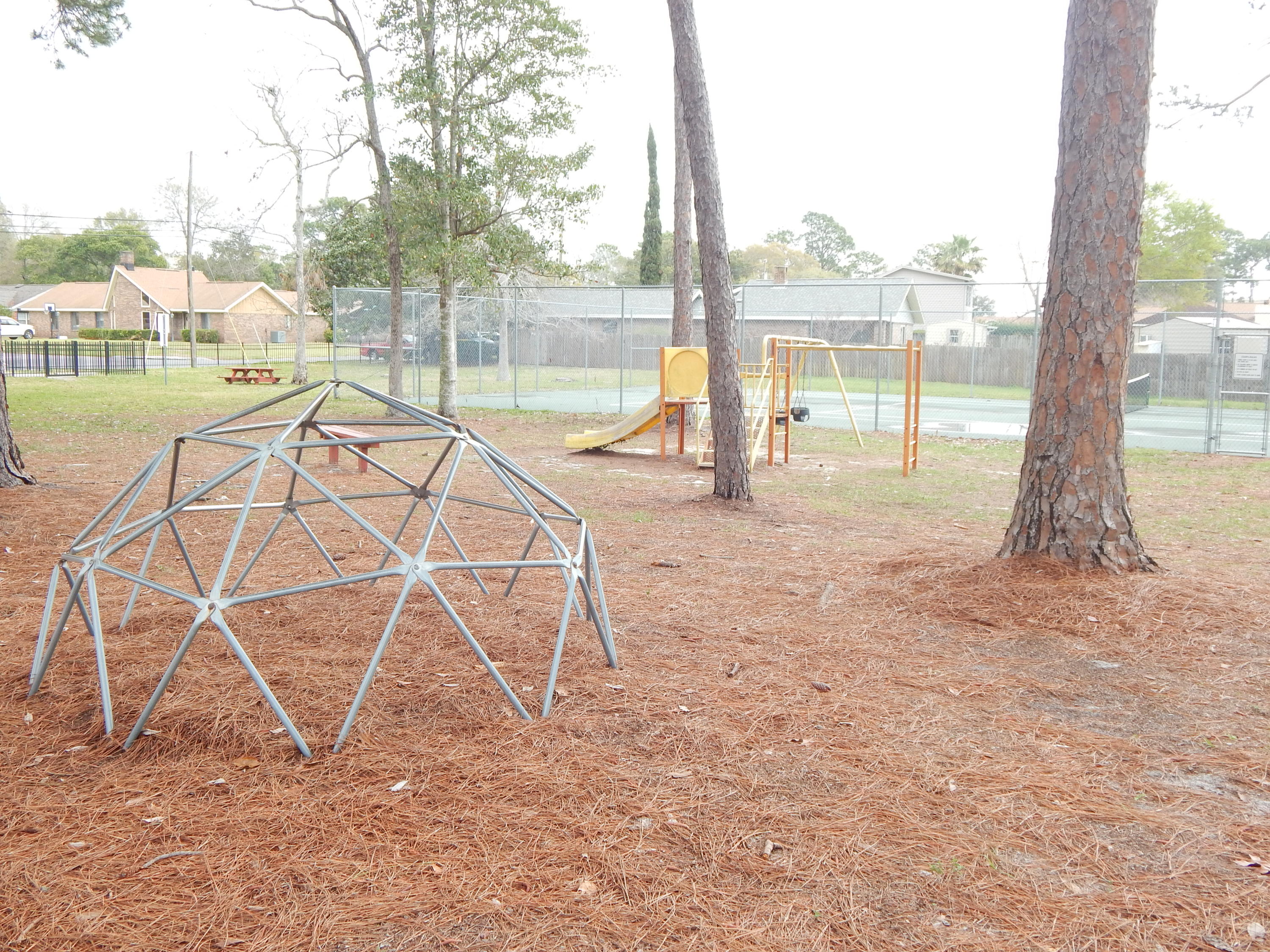 MARY ESTHER MANOR - Residential