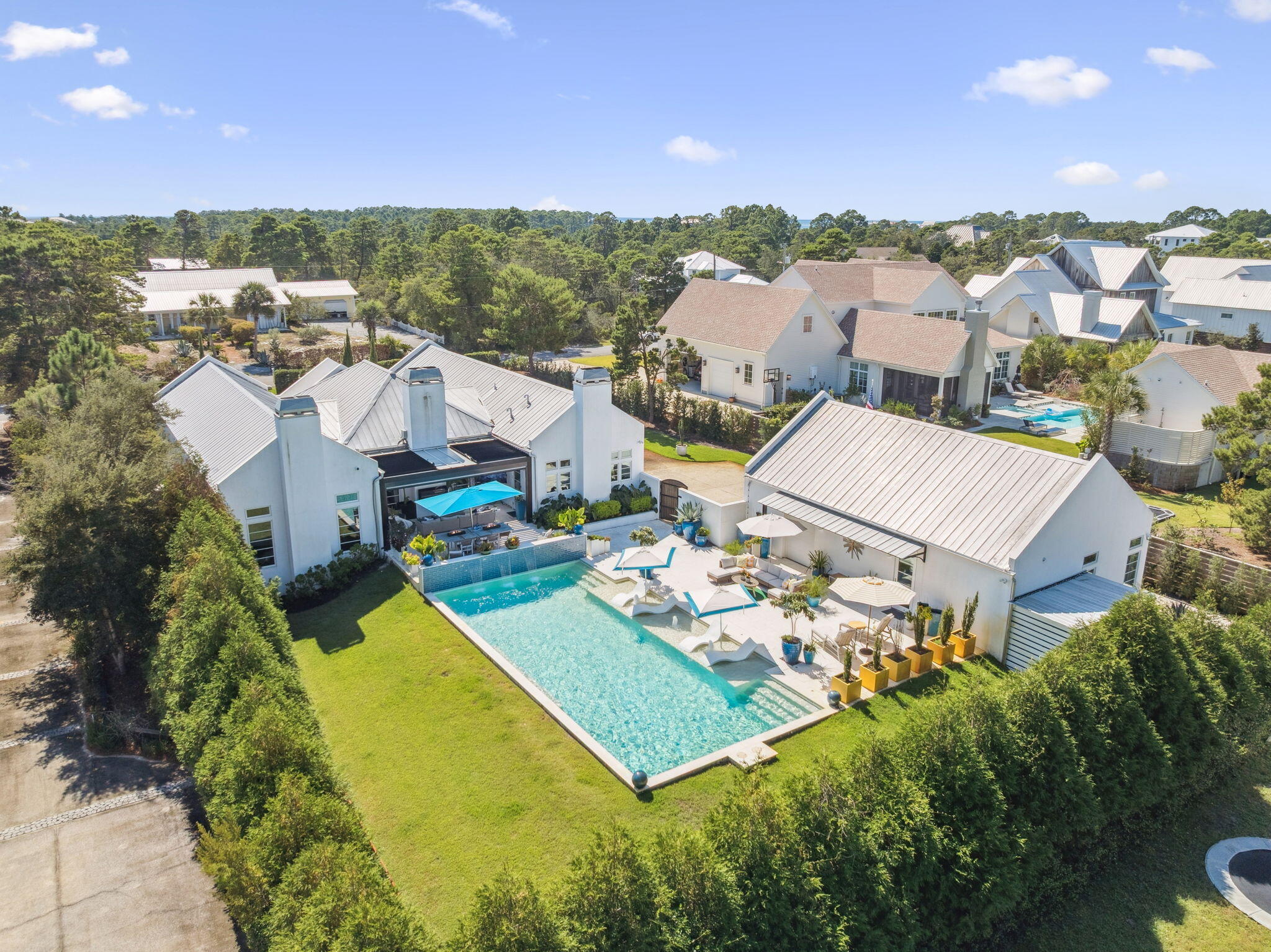 PINES OF BLUE MOUNTAIN - Residential