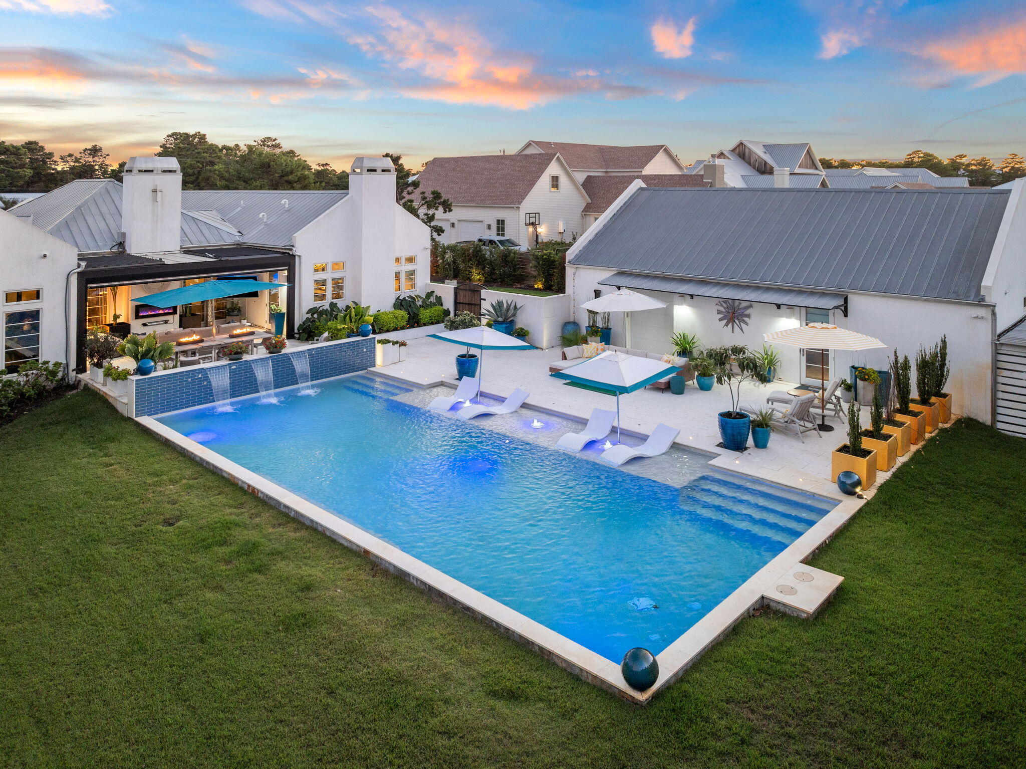 PINES OF BLUE MOUNTAIN - Residential